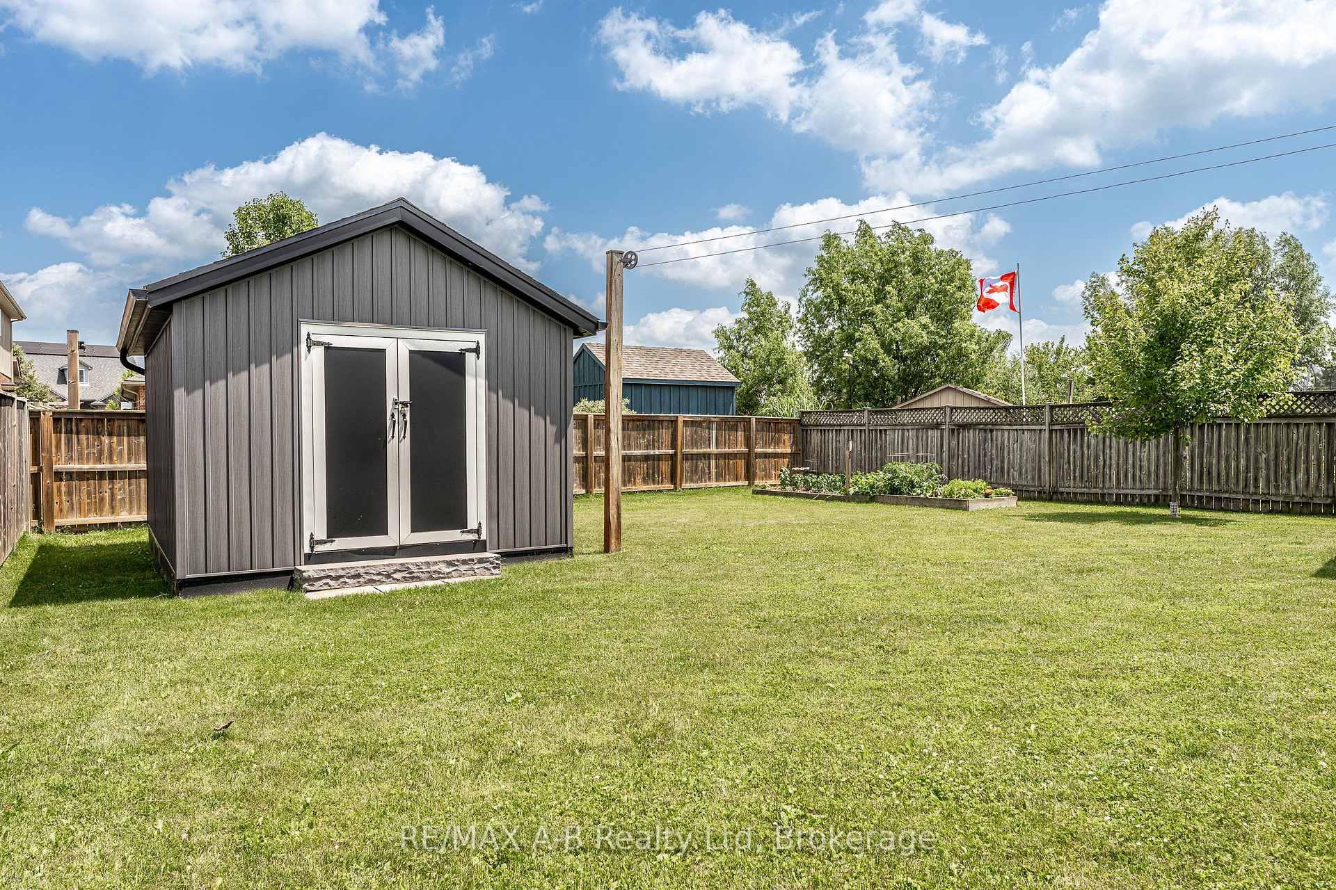 Photo 40 of 138 Millson Crescent, St. Marys — HOMEH