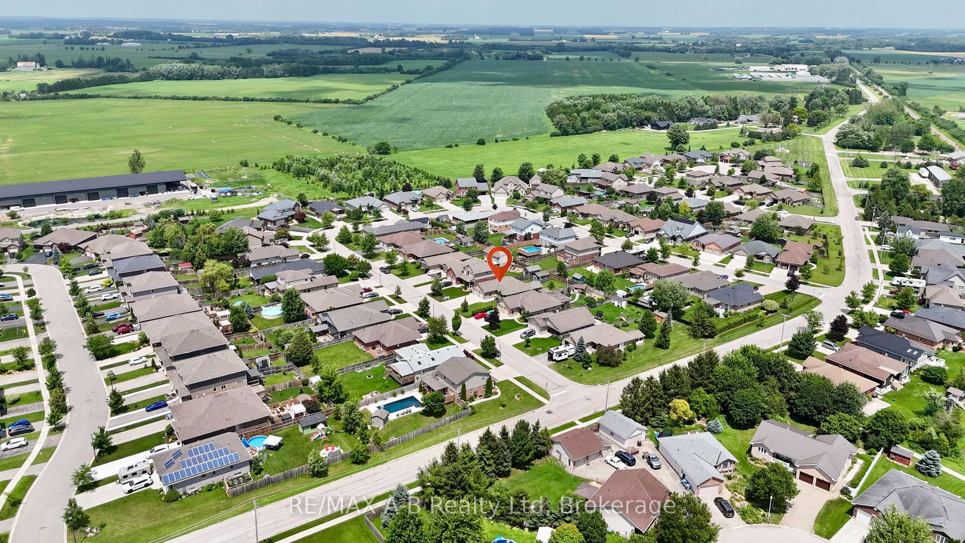 Photo 46 of 138 Millson Crescent, St. Marys — HOMEH