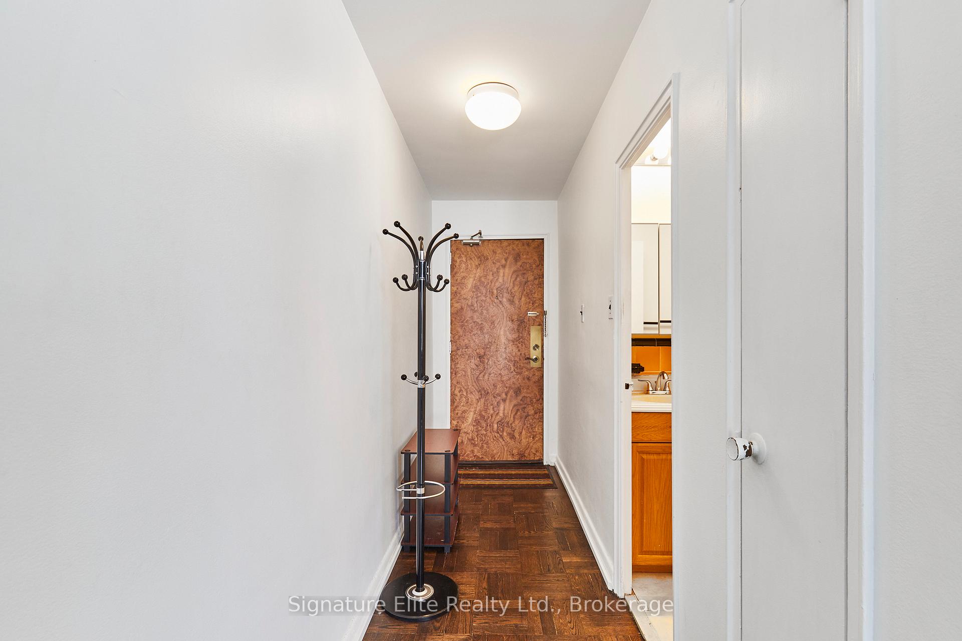 Photo 10 of Unit 405, 1901 Bayview Avenue, Toronto, Leaside — HOMEH