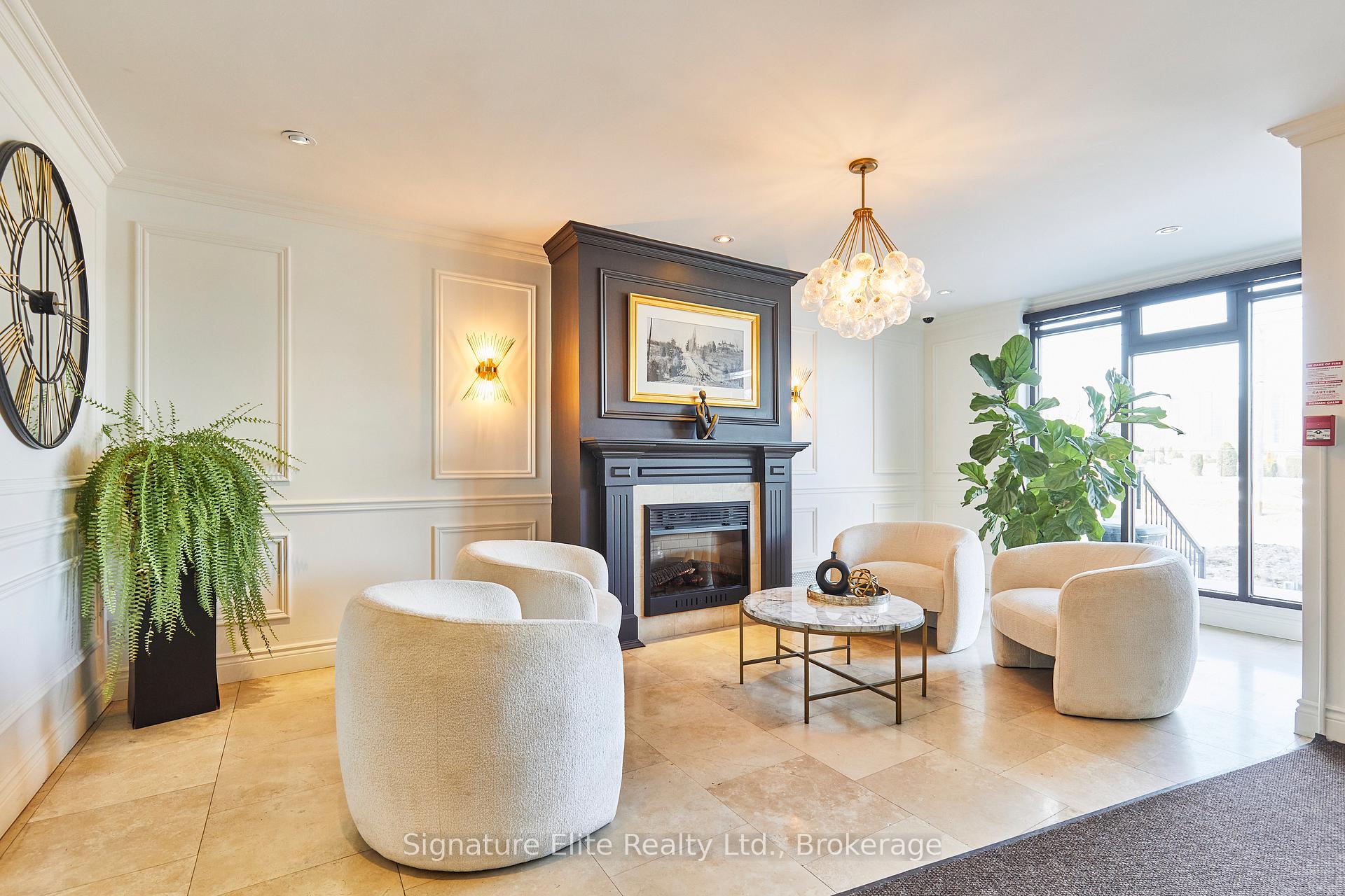 Photo 12 of Unit 405, 1901 Bayview Avenue, Toronto, Leaside — HOMEH