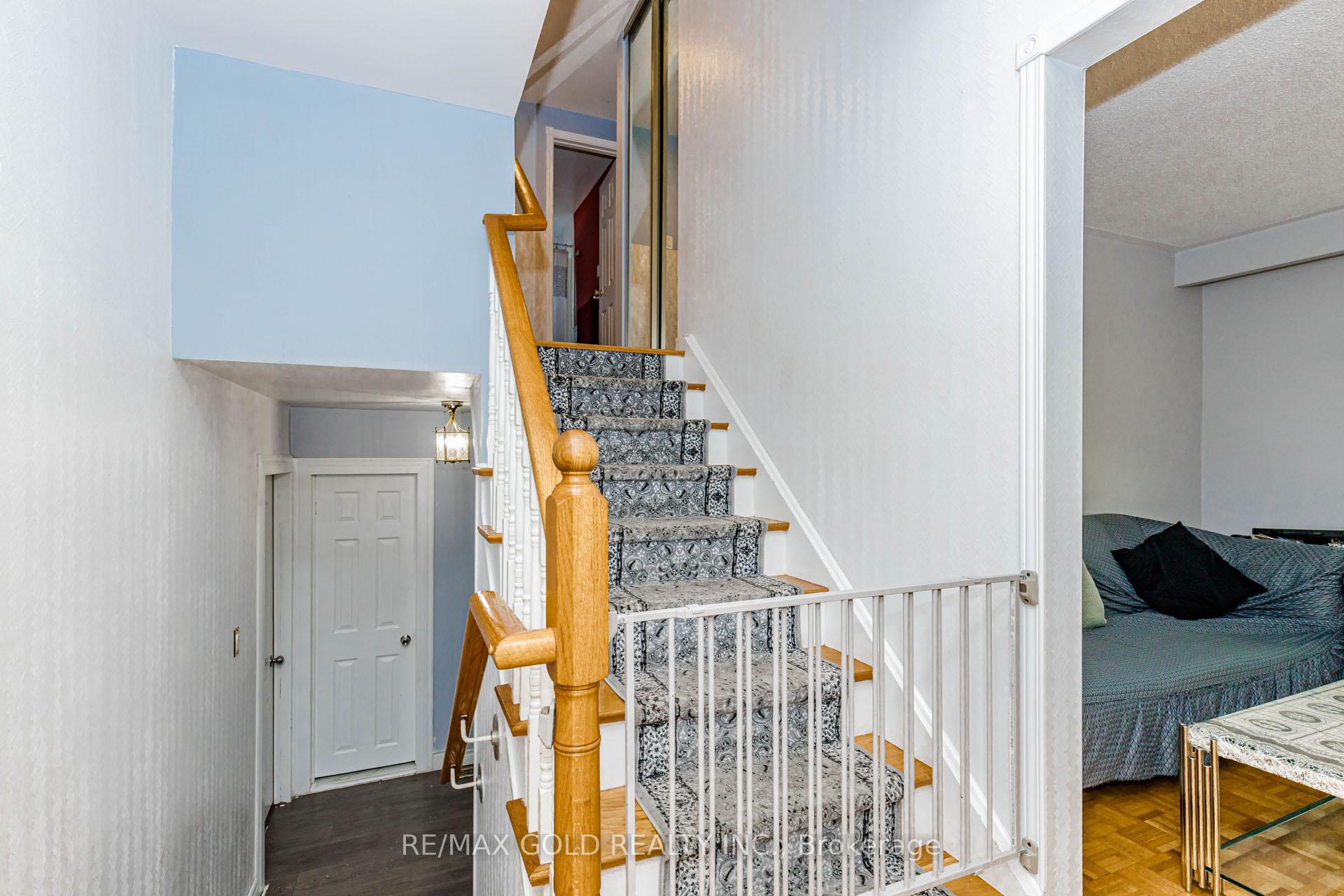 Photo 8 of 31 Gondola Crescent, Brampton, Northgate — HOMEH