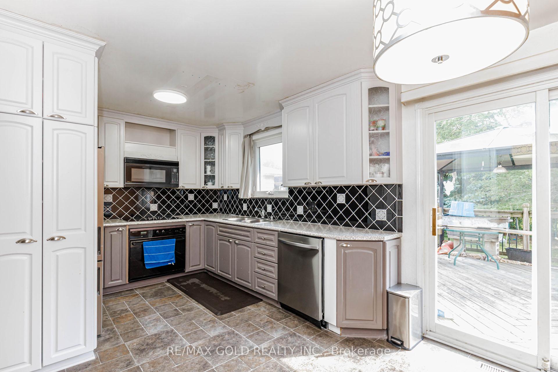 Photo 17 of 31 Gondola Crescent, Brampton, Northgate — HOMEH
