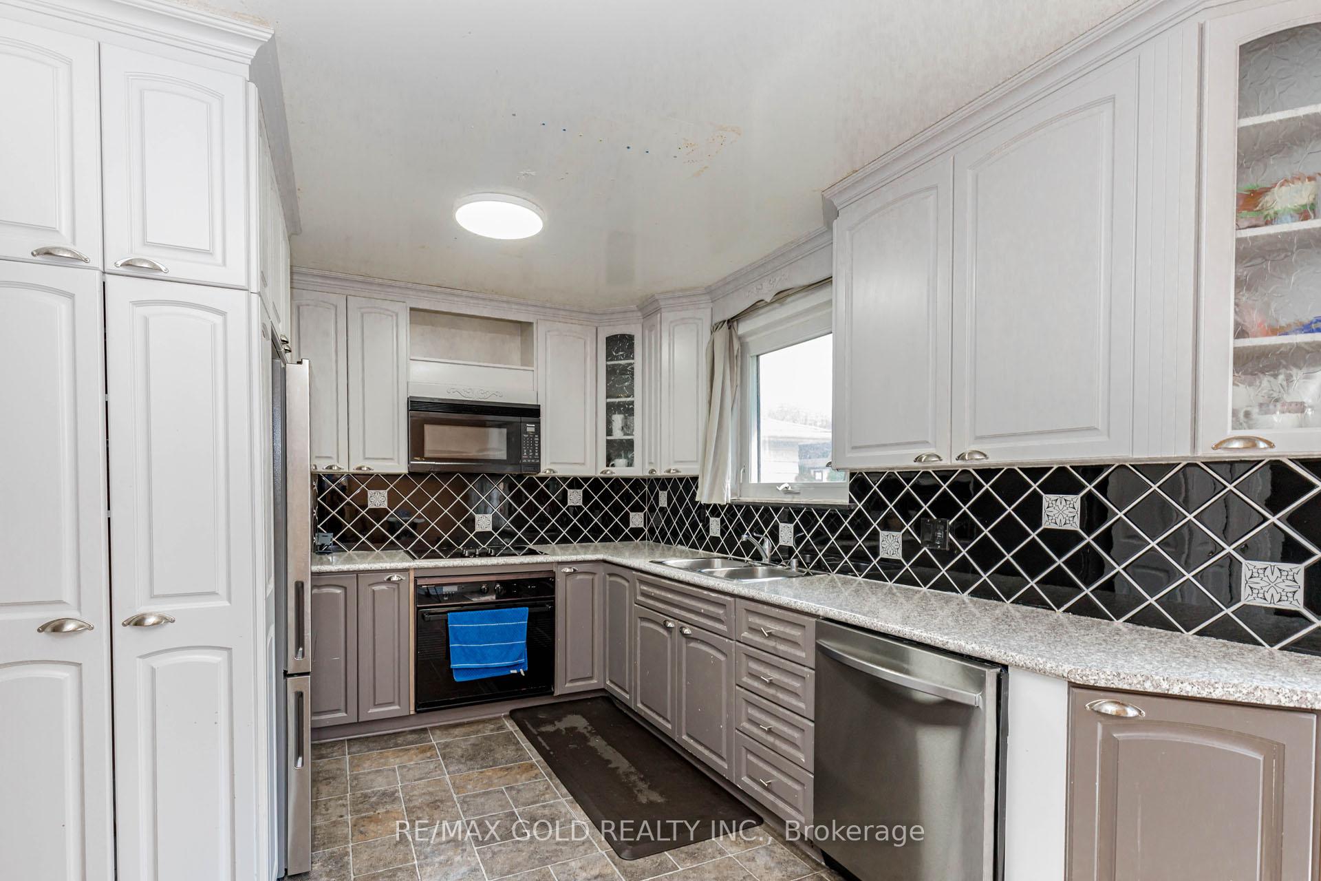 Photo 19 of 31 Gondola Crescent, Brampton, Northgate — HOMEH
