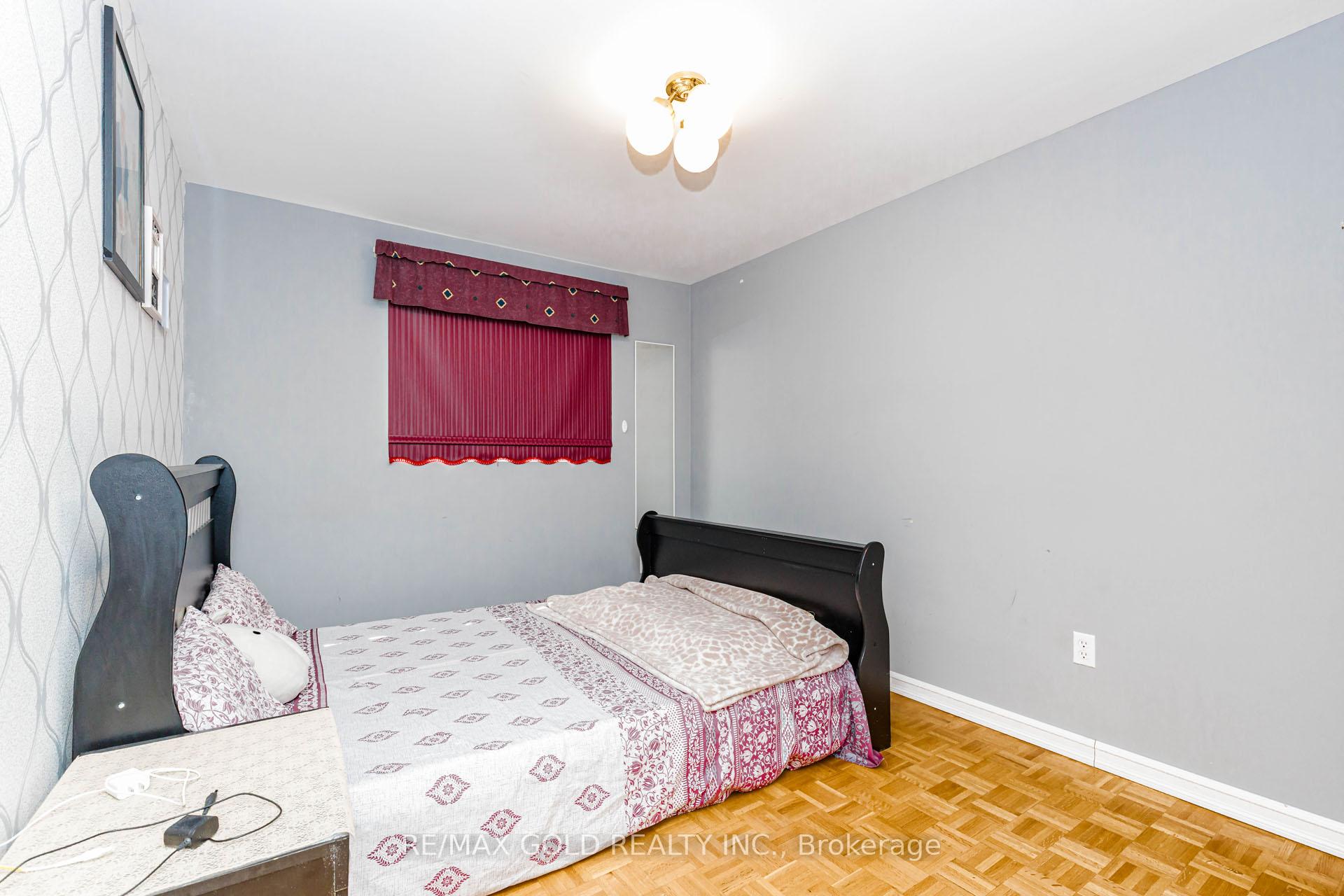 Photo 30 of 31 Gondola Crescent, Brampton, Northgate — HOMEH