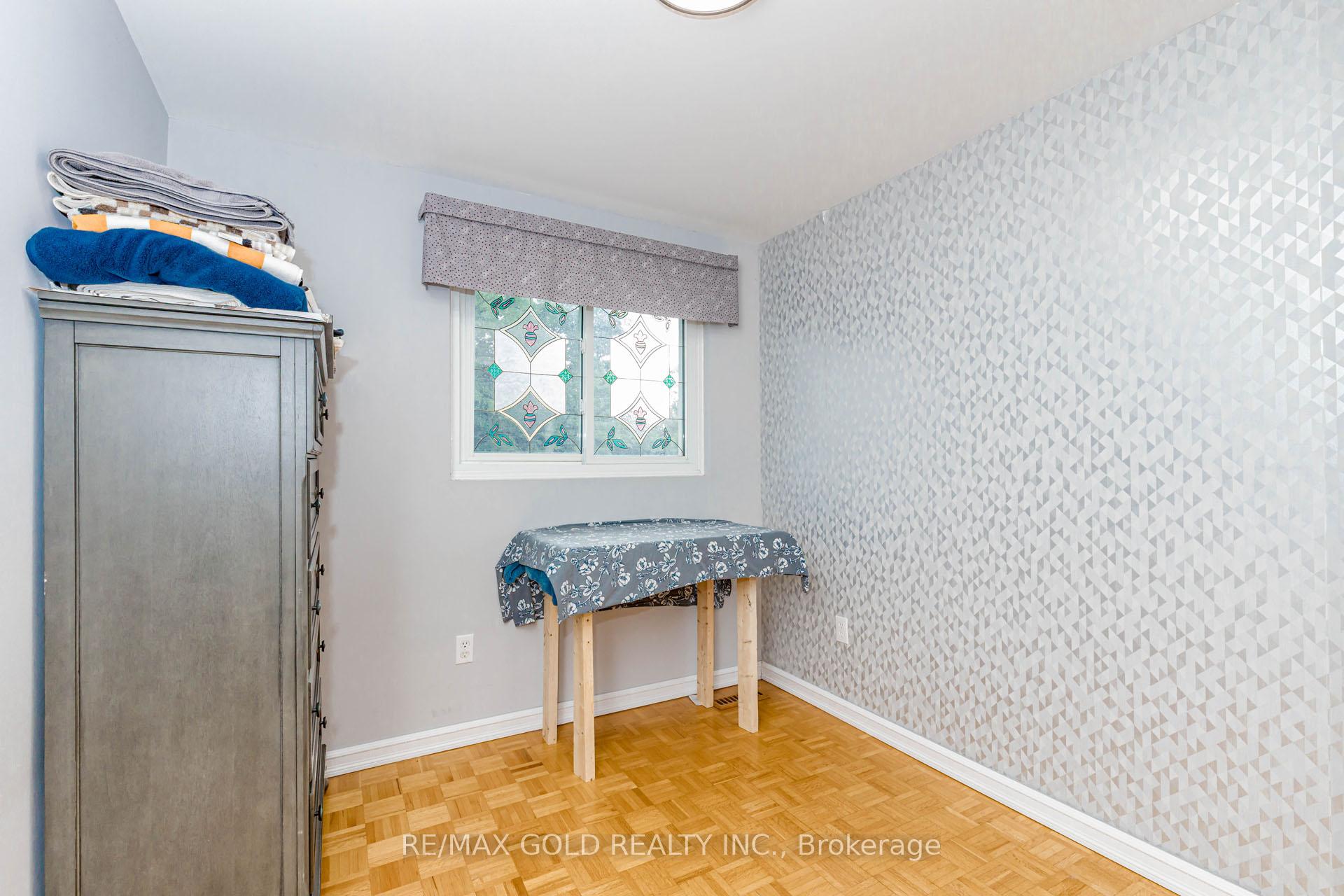 Photo 35 of 31 Gondola Crescent, Brampton, Northgate — HOMEH