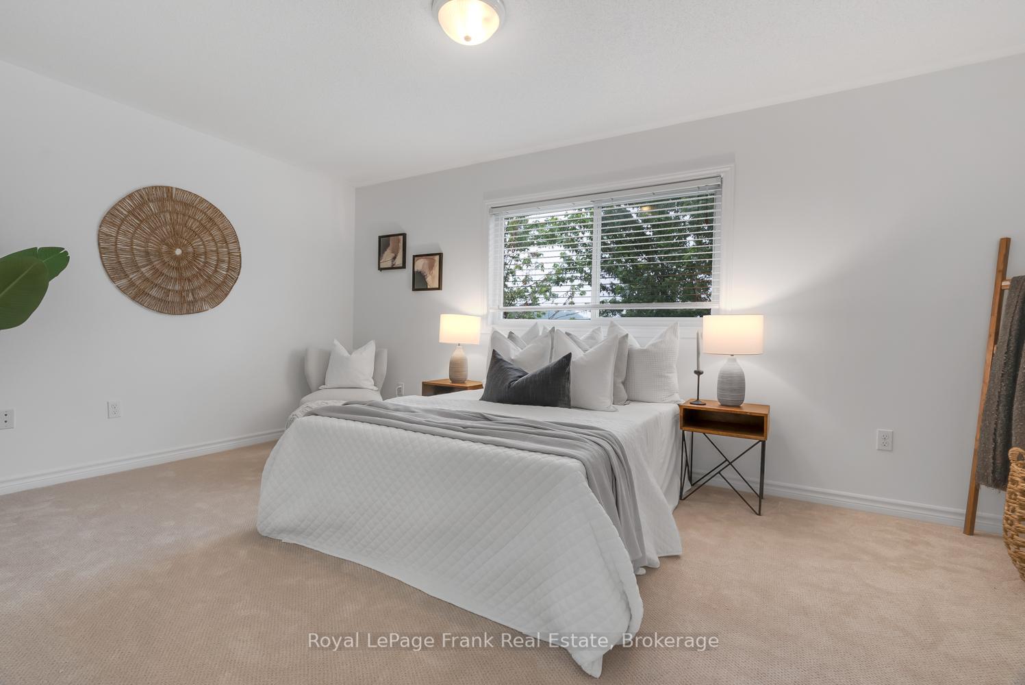 Photo 11 of 28 Katerson Lane, Clarington, Courtice — HOMEH