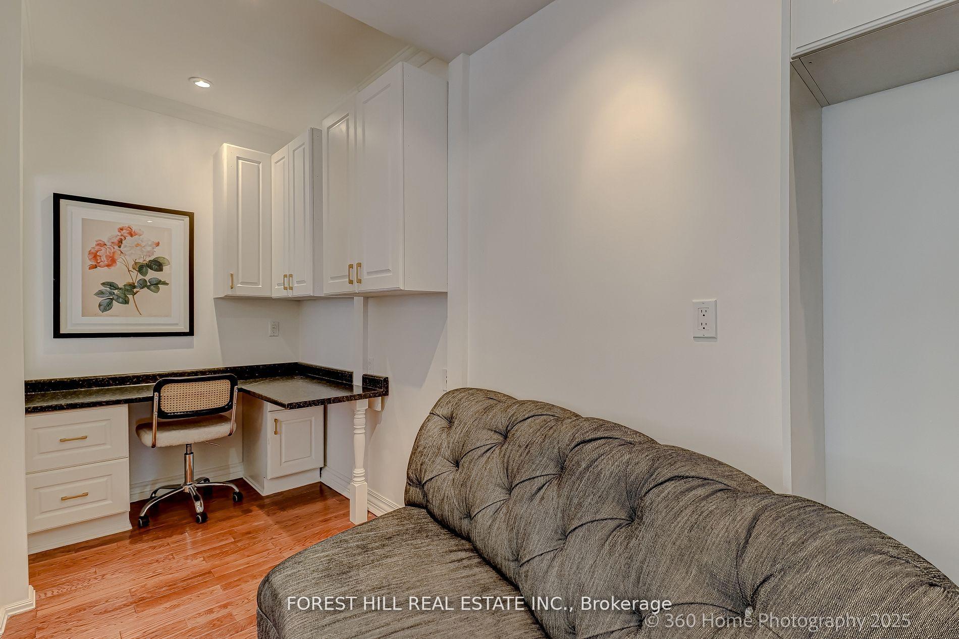 Photo 13 of 379 Huron Street, Toronto, University — HOMEH