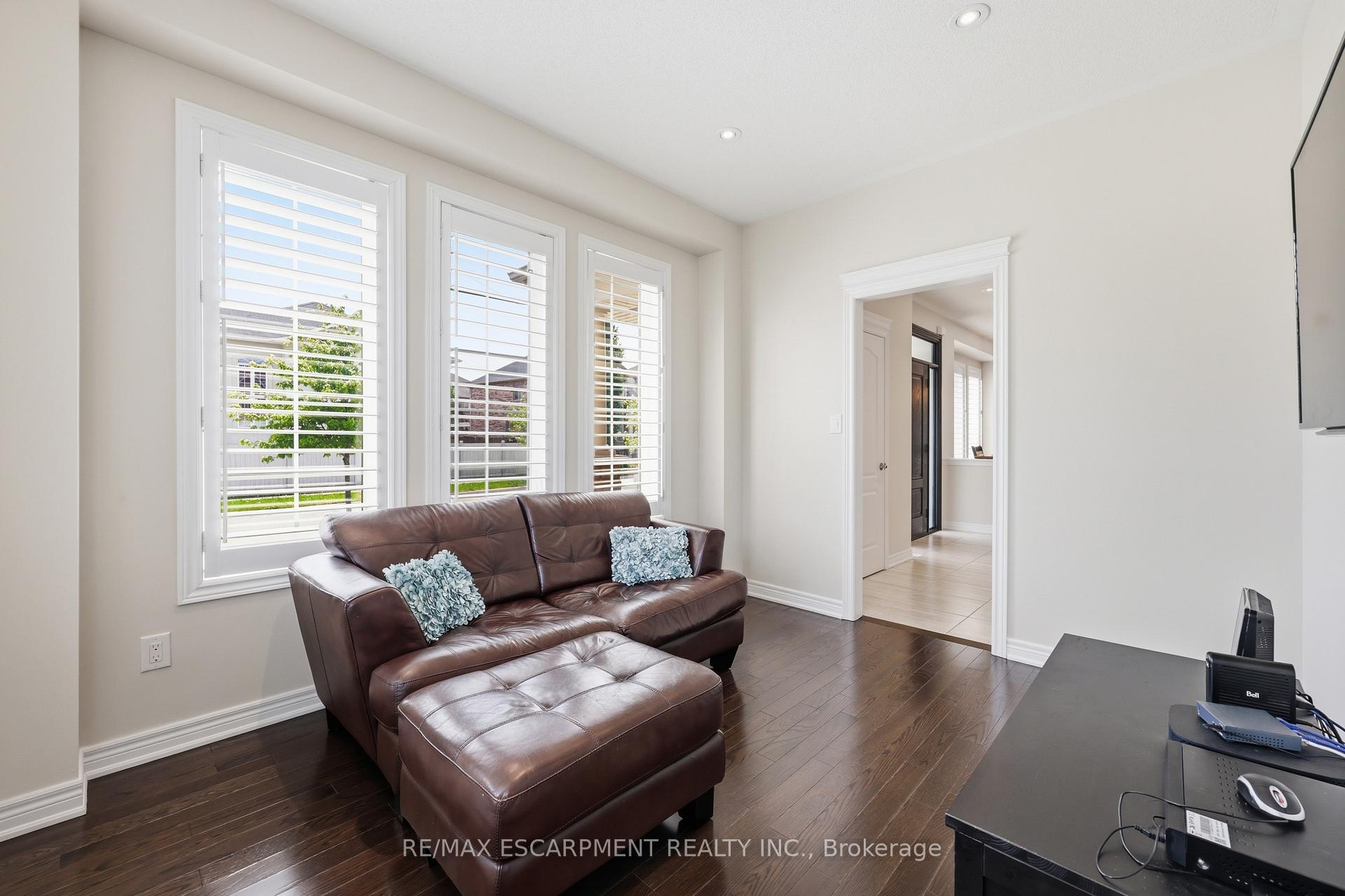 Photo 6 of 4645 Doug Wright Drive, Burlington, Alton — HOMEH