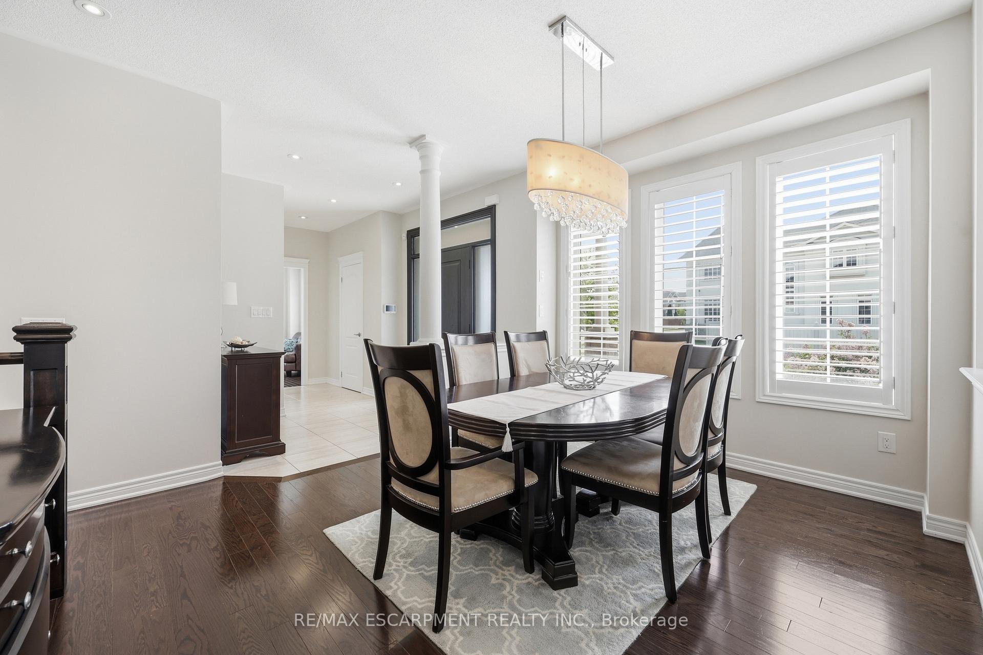 Photo 9 of 4645 Doug Wright Drive, Burlington, Alton — HOMEH