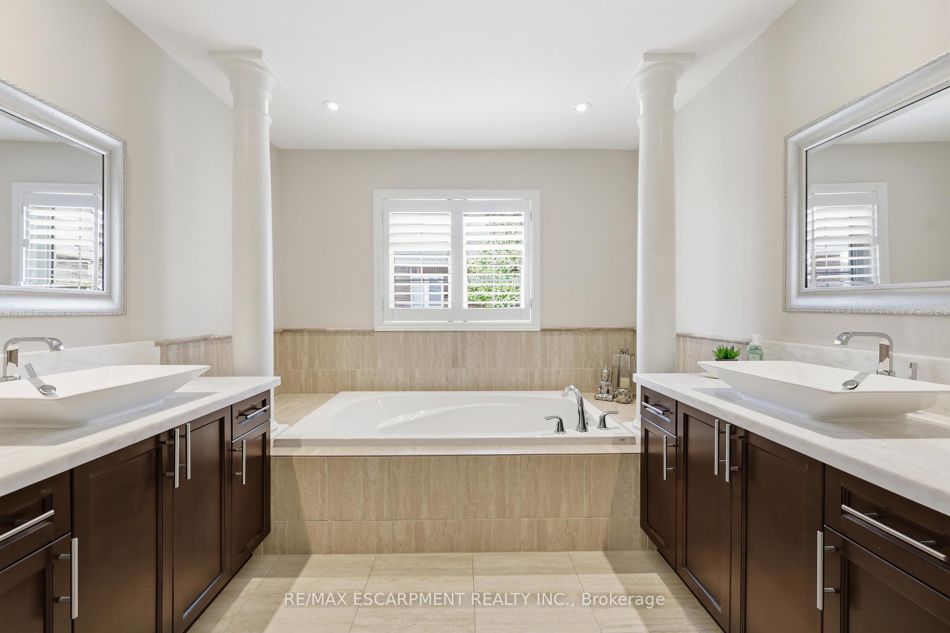 Photo 23 of 4645 Doug Wright Drive, Burlington, Alton — HOMEH