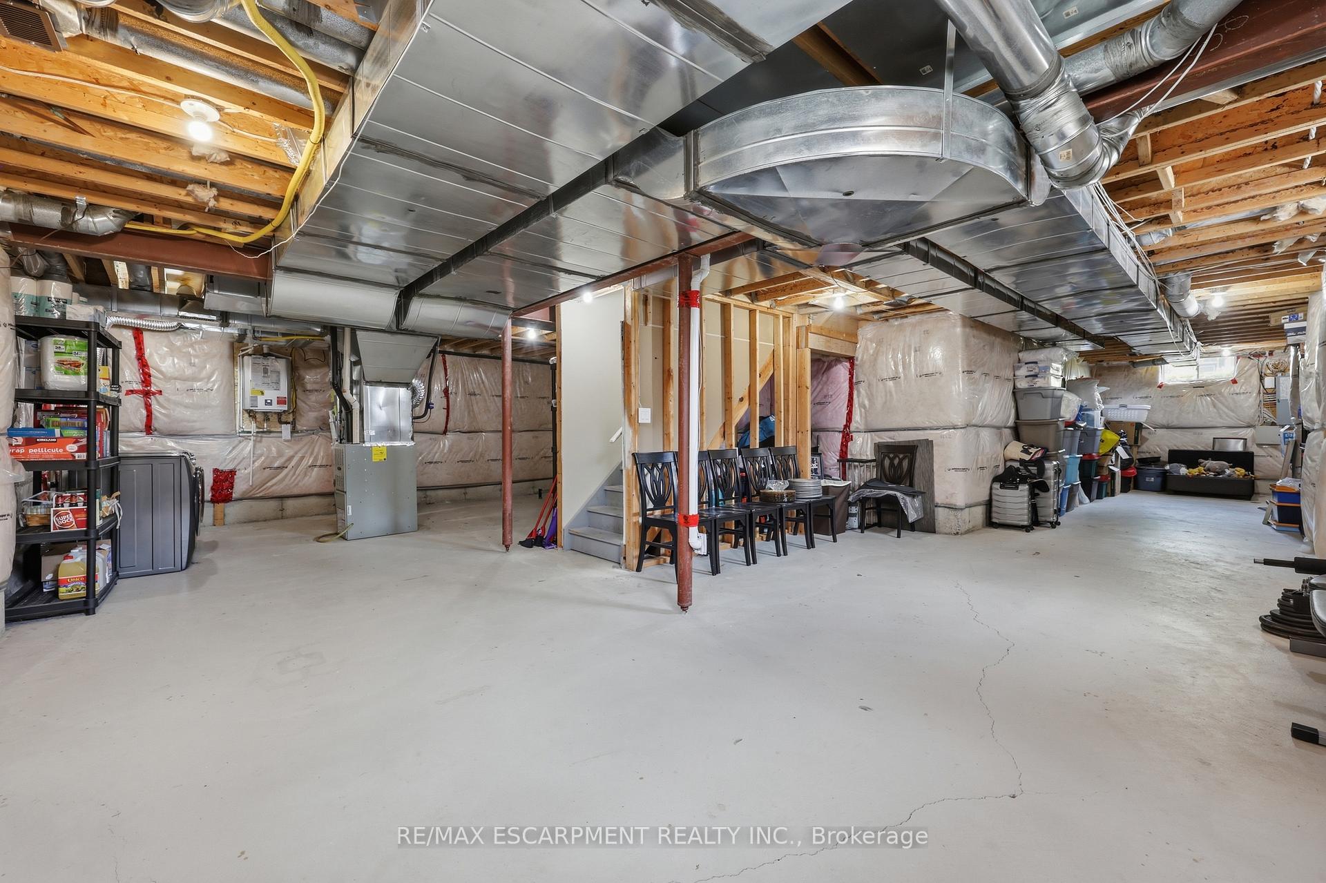 Photo 33 of 4645 Doug Wright Drive, Burlington, Alton — HOMEH