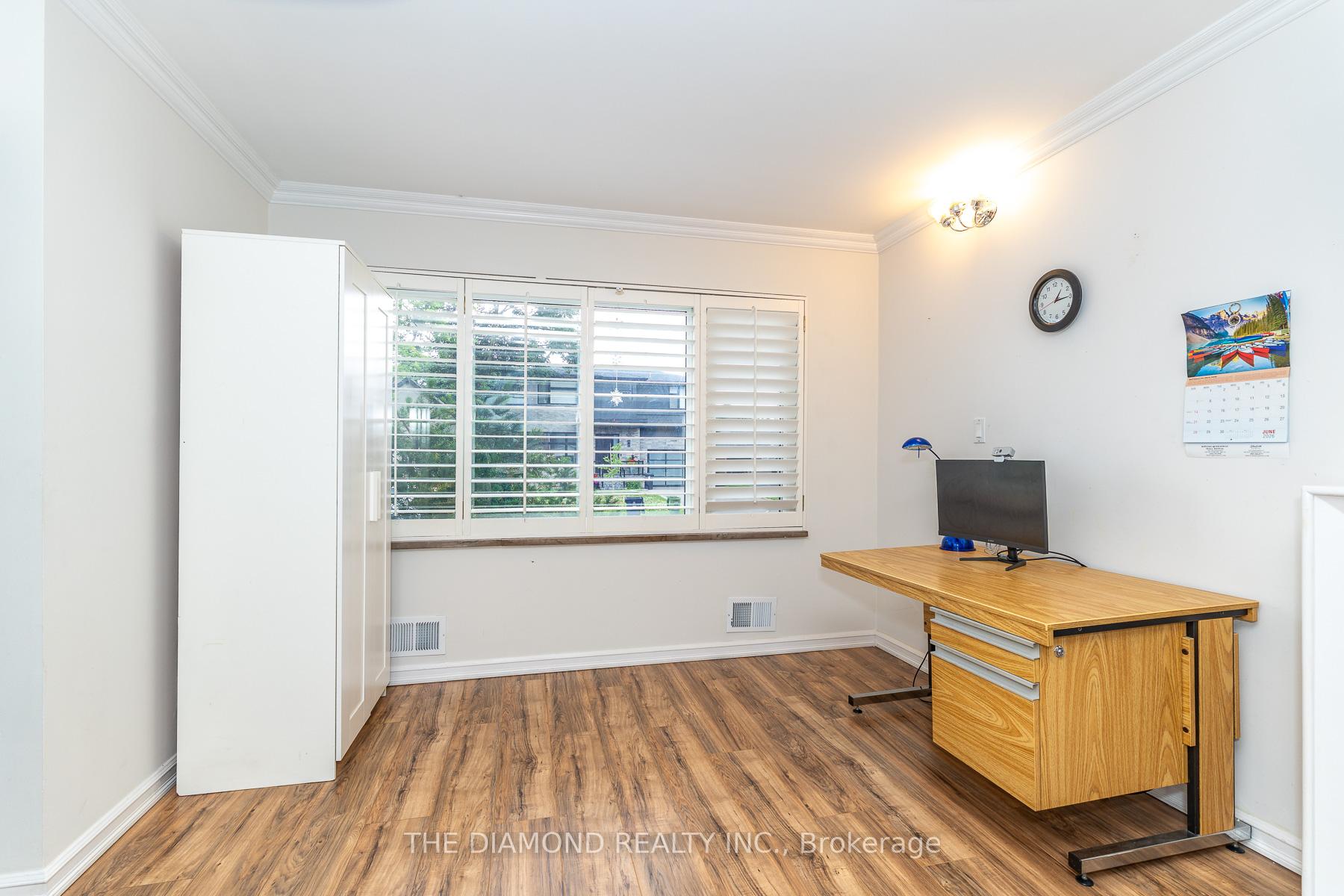 Photo 7 of 75 Glen Agar Drive, Etobicoke, Princess-Rosethorn — HOMEH