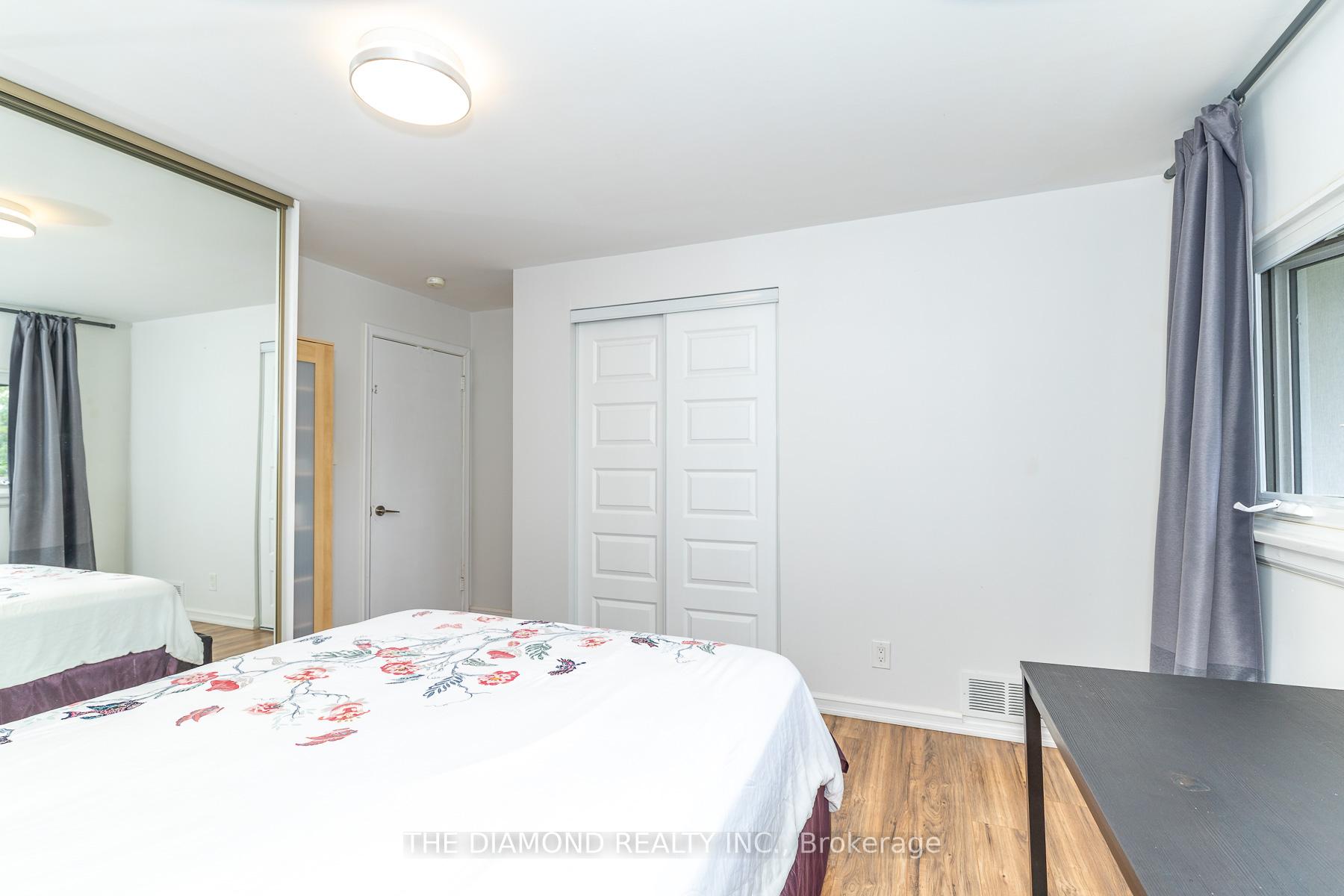 Photo 26 of 75 Glen Agar Drive, Etobicoke, Princess-Rosethorn — HOMEH