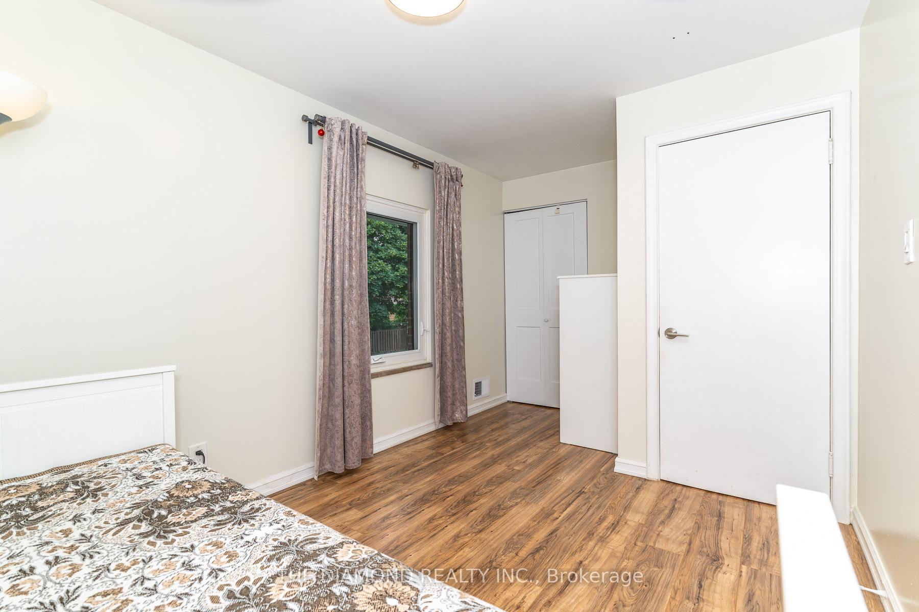 Photo 28 of 75 Glen Agar Drive, Etobicoke, Princess-Rosethorn — HOMEH