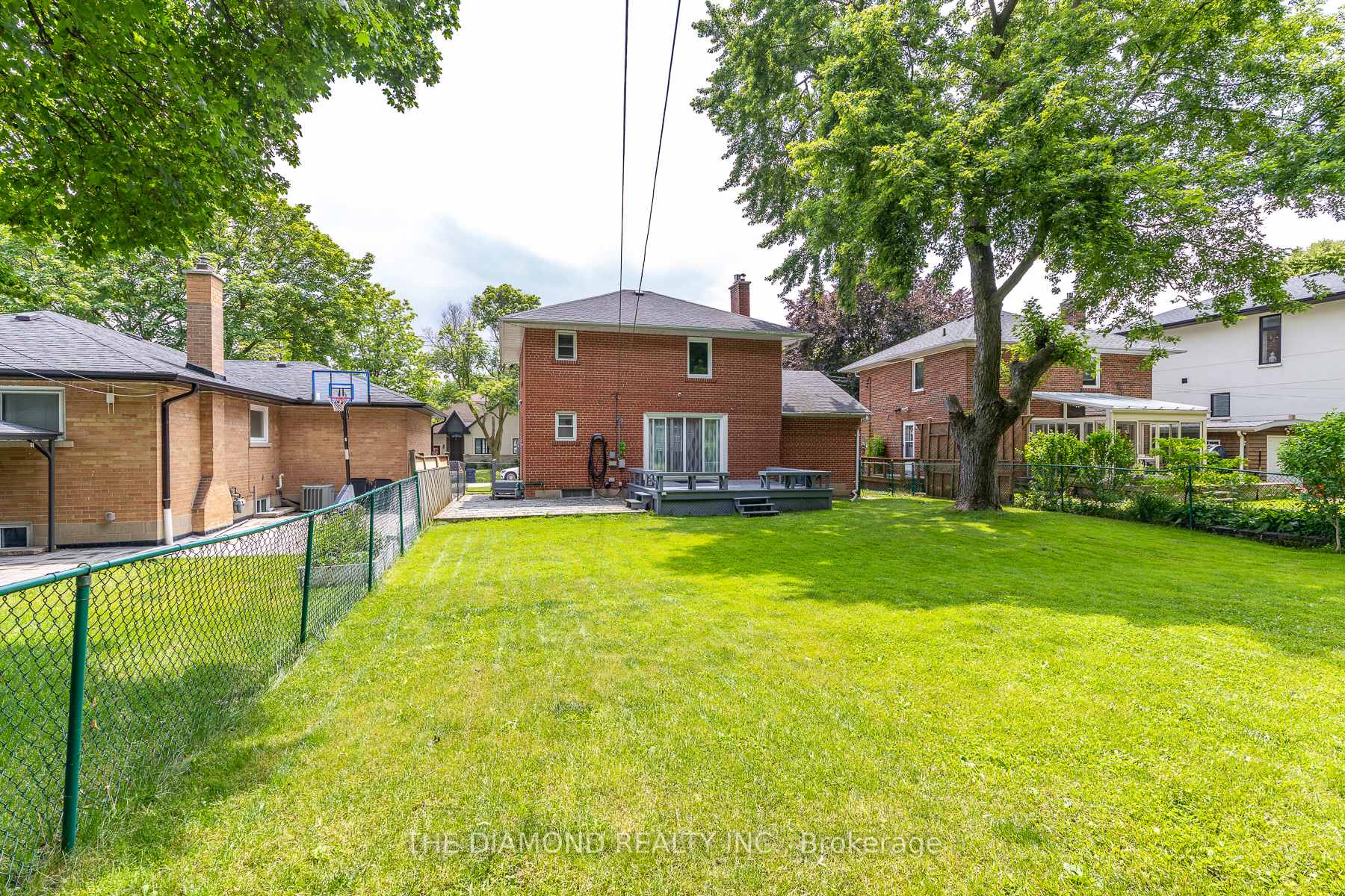 Photo 42 of 75 Glen Agar Drive, Etobicoke, Princess-Rosethorn — HOMEH