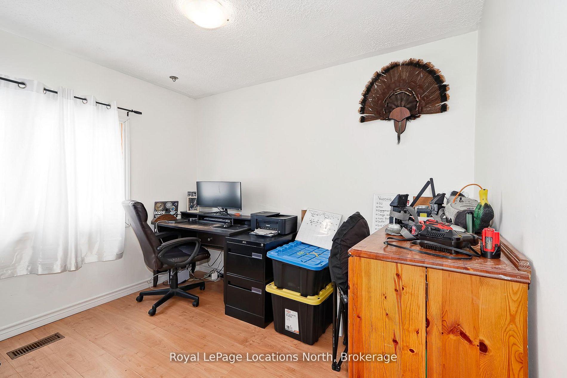 Photo 15 of 46 Fourth Street W, Midland — HOMEH