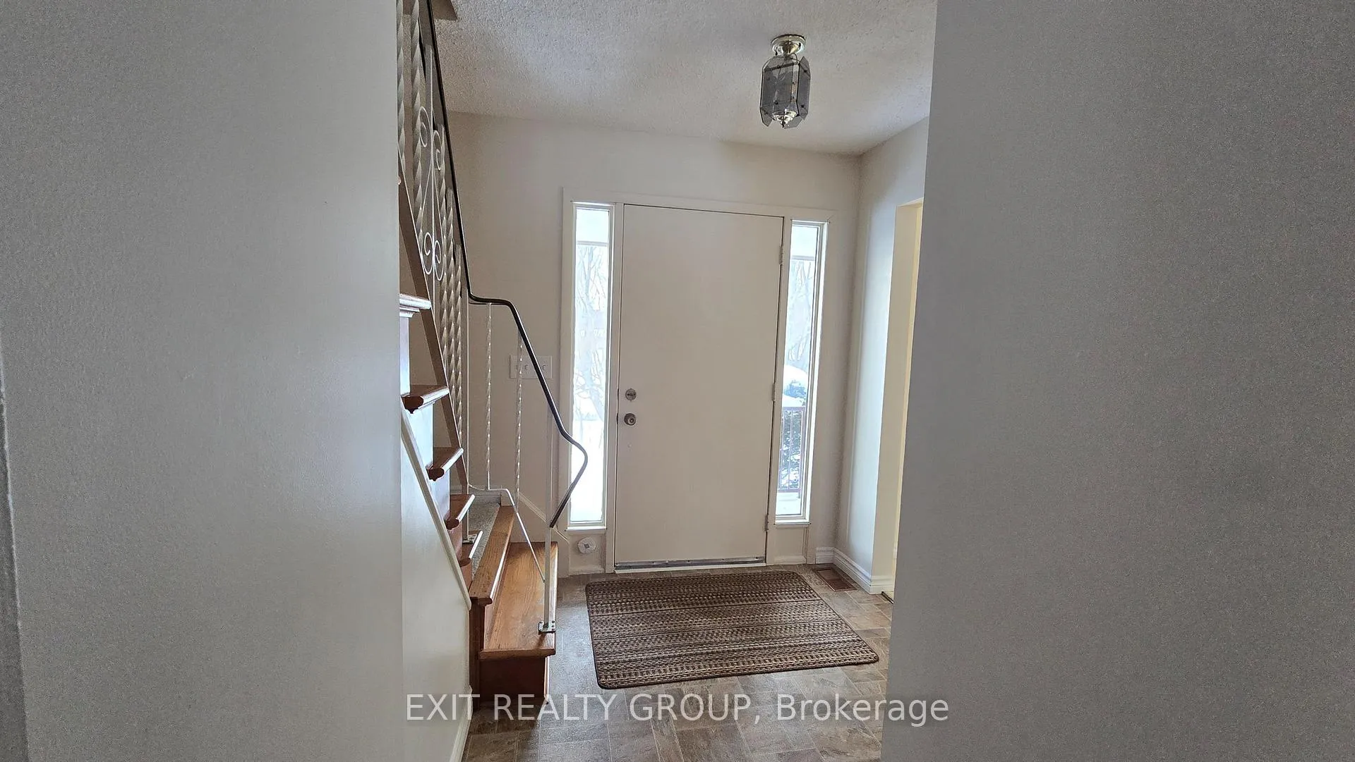 Photo 3 of 152 Chatterton Valley Crescent, Quinte West, Sidney Ward — HOMEH