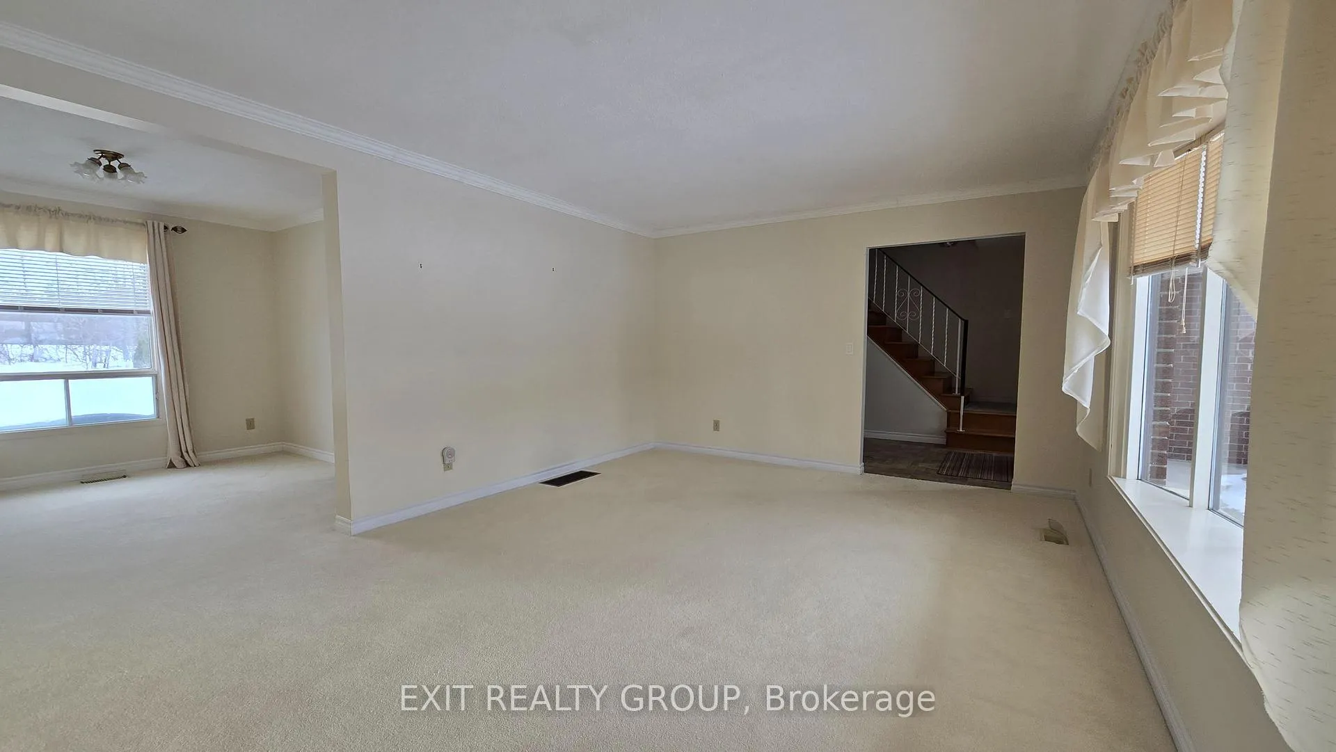 Photo 4 of 152 Chatterton Valley Crescent, Quinte West, Sidney Ward — HOMEH