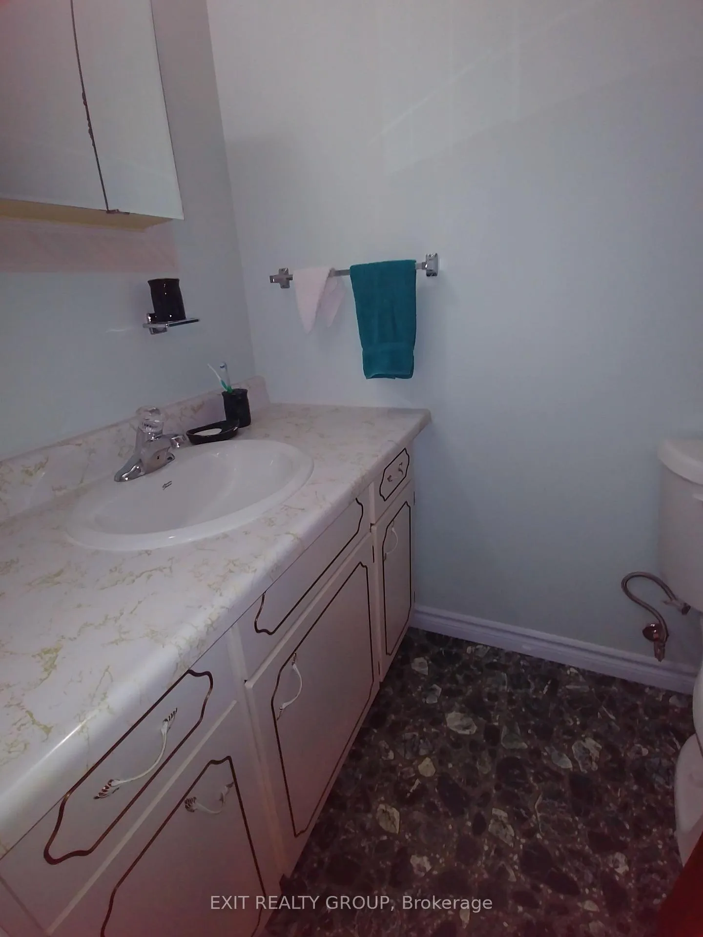 Photo 43 of 152 Chatterton Valley Crescent, Quinte West, Sidney Ward — HOMEH