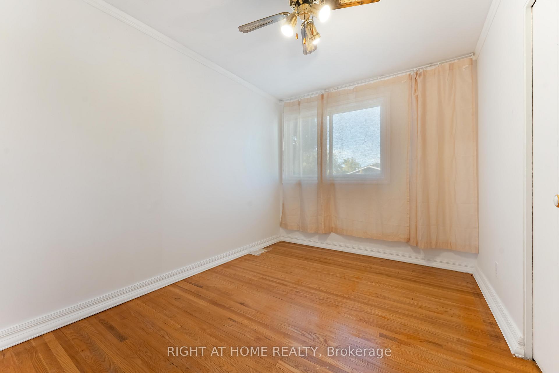 Photo 21 of 2221 Circle Place, Ottawa, Elmvale Acres/Urbandale — HOMEH