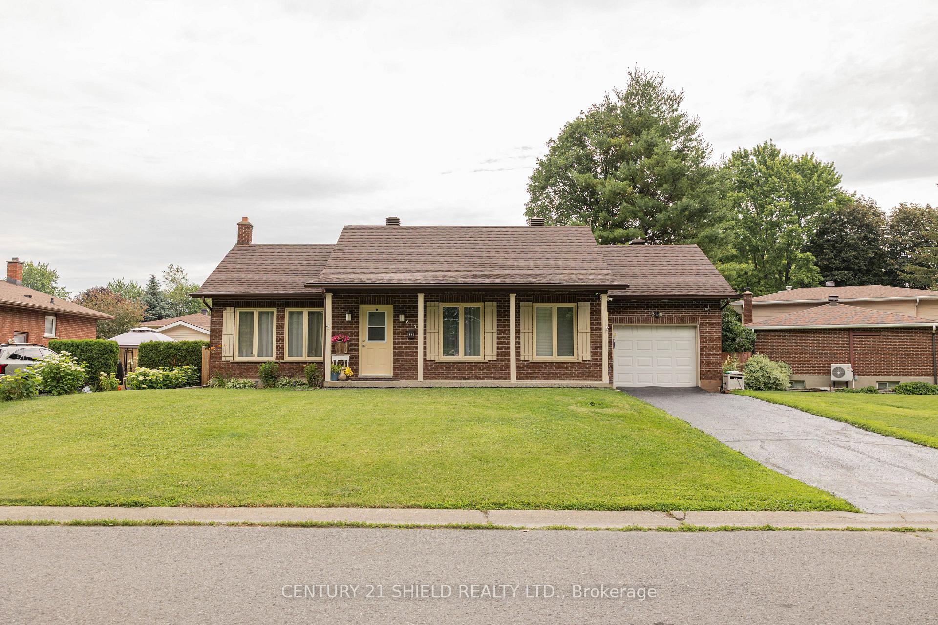 Photo 1 of 610 Dundas Crescent, Cornwall, Cornwall — HOMEH