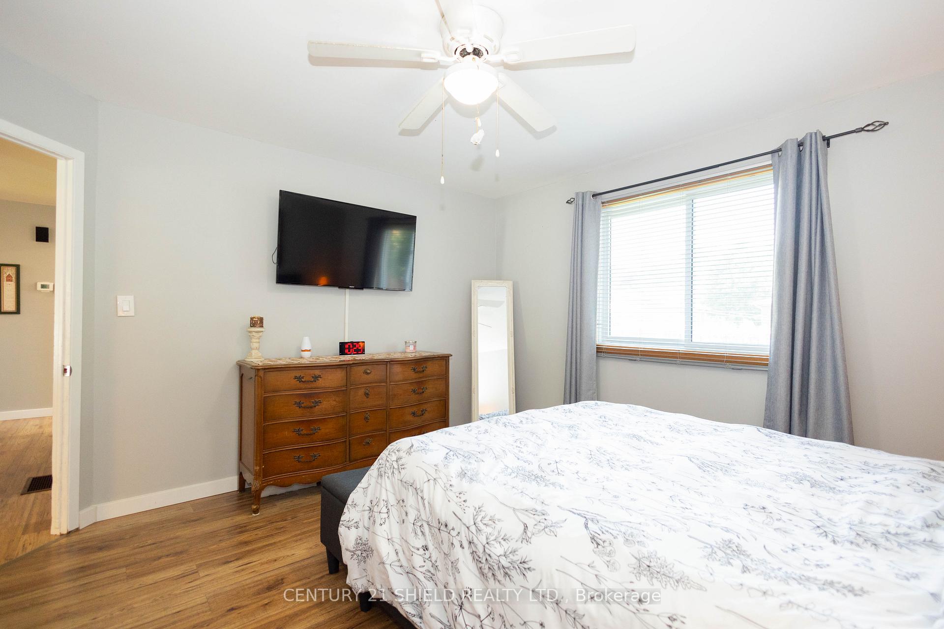 Photo 17 of 610 Dundas Crescent, Cornwall, Cornwall — HOMEH