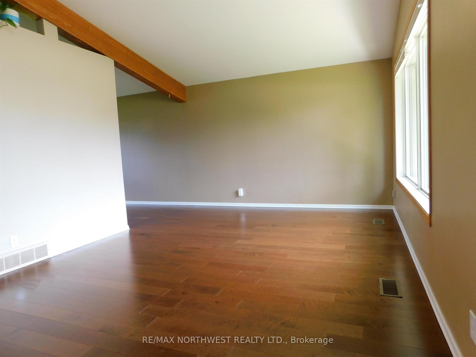 Photo 3 of 61 Wood Street, Dryden, Riverview — HOMEH