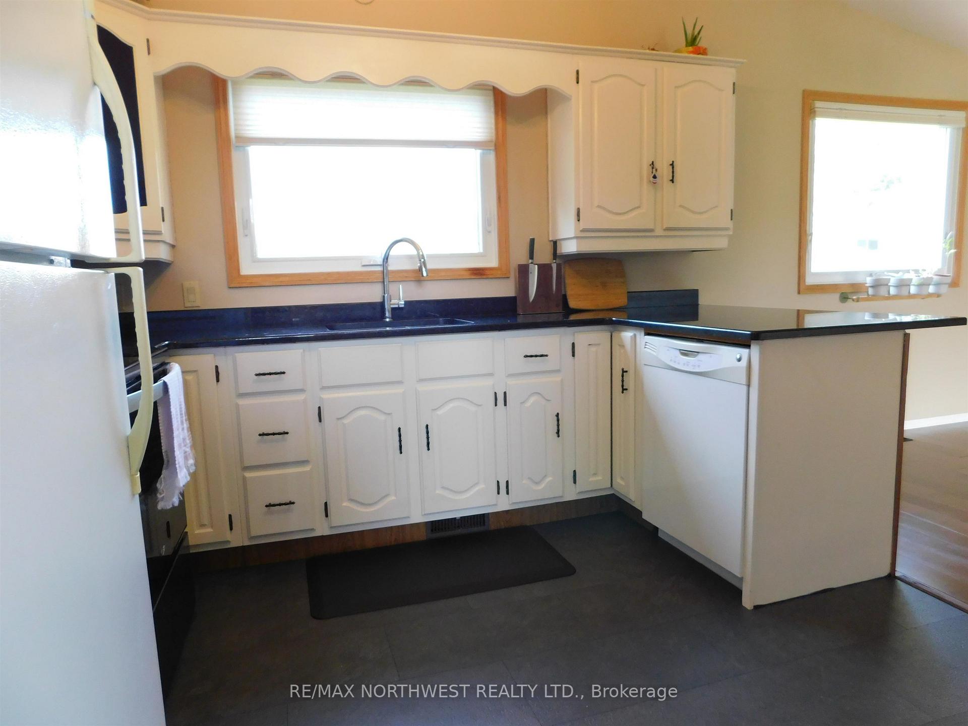 Photo 8 of 61 Wood Street, Dryden, Riverview — HOMEH