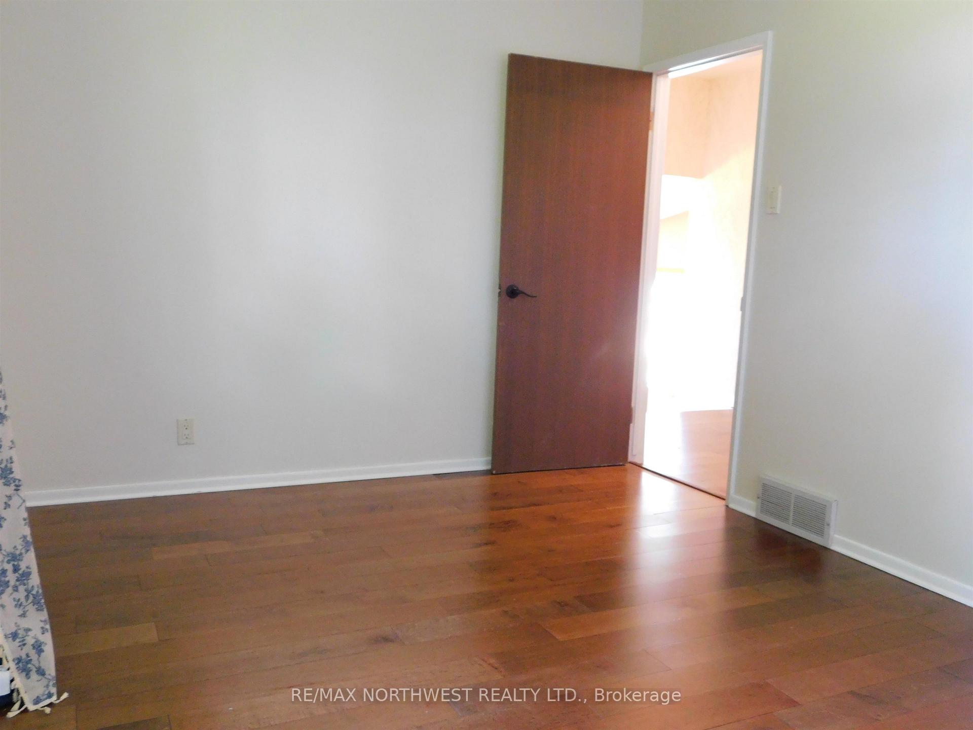 Photo 13 of 61 Wood Street, Dryden, Riverview — HOMEH