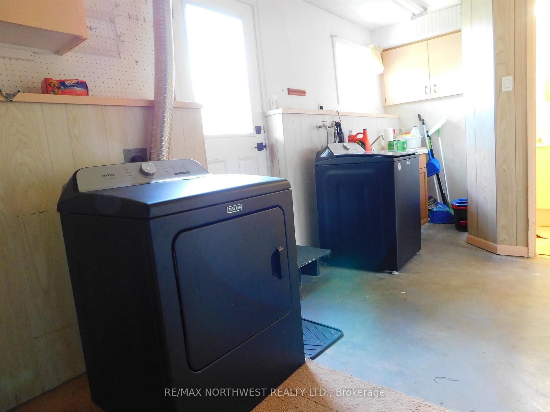 Photo 20 of 61 Wood Street, Dryden, Riverview — HOMEH