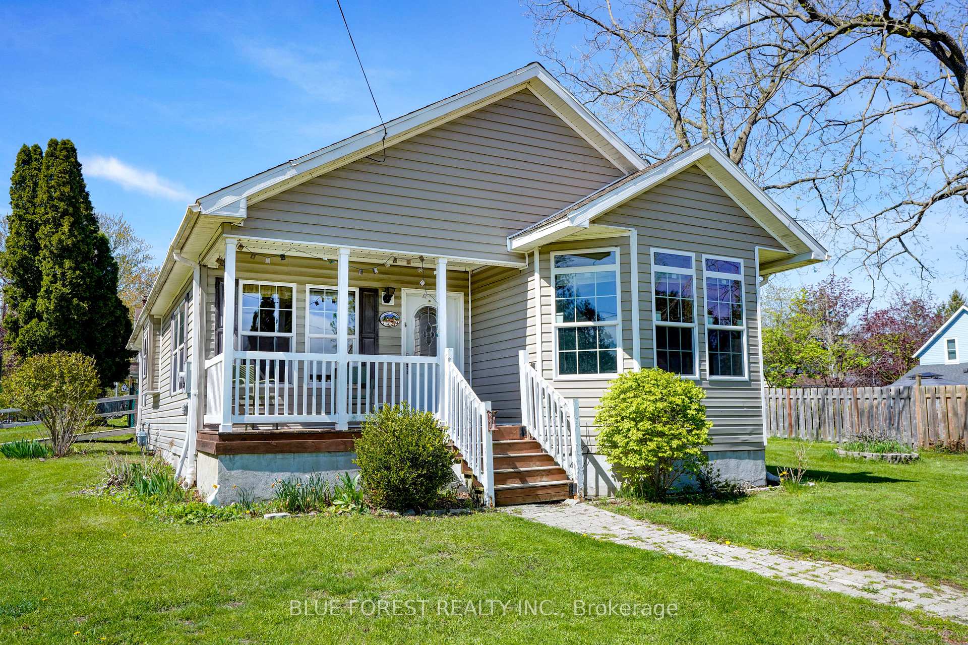 Photo 2 of 173 Harper Street, West Elgin, Rodney — HOMEH