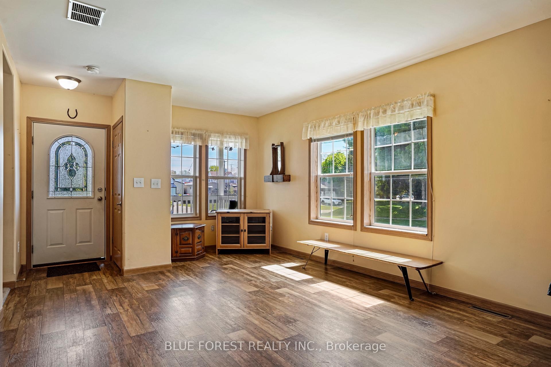 Photo 9 of 173 Harper Street, West Elgin, Rodney — HOMEH