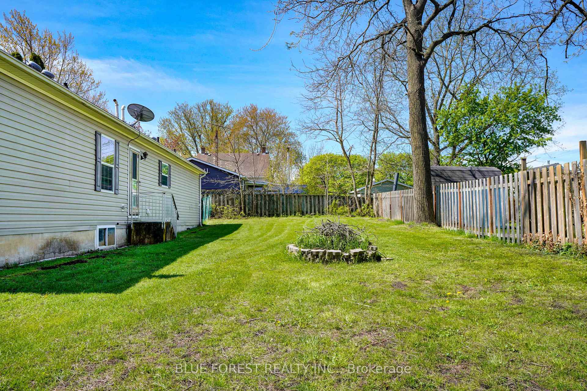 Photo 38 of 173 Harper Street, West Elgin, Rodney — HOMEH