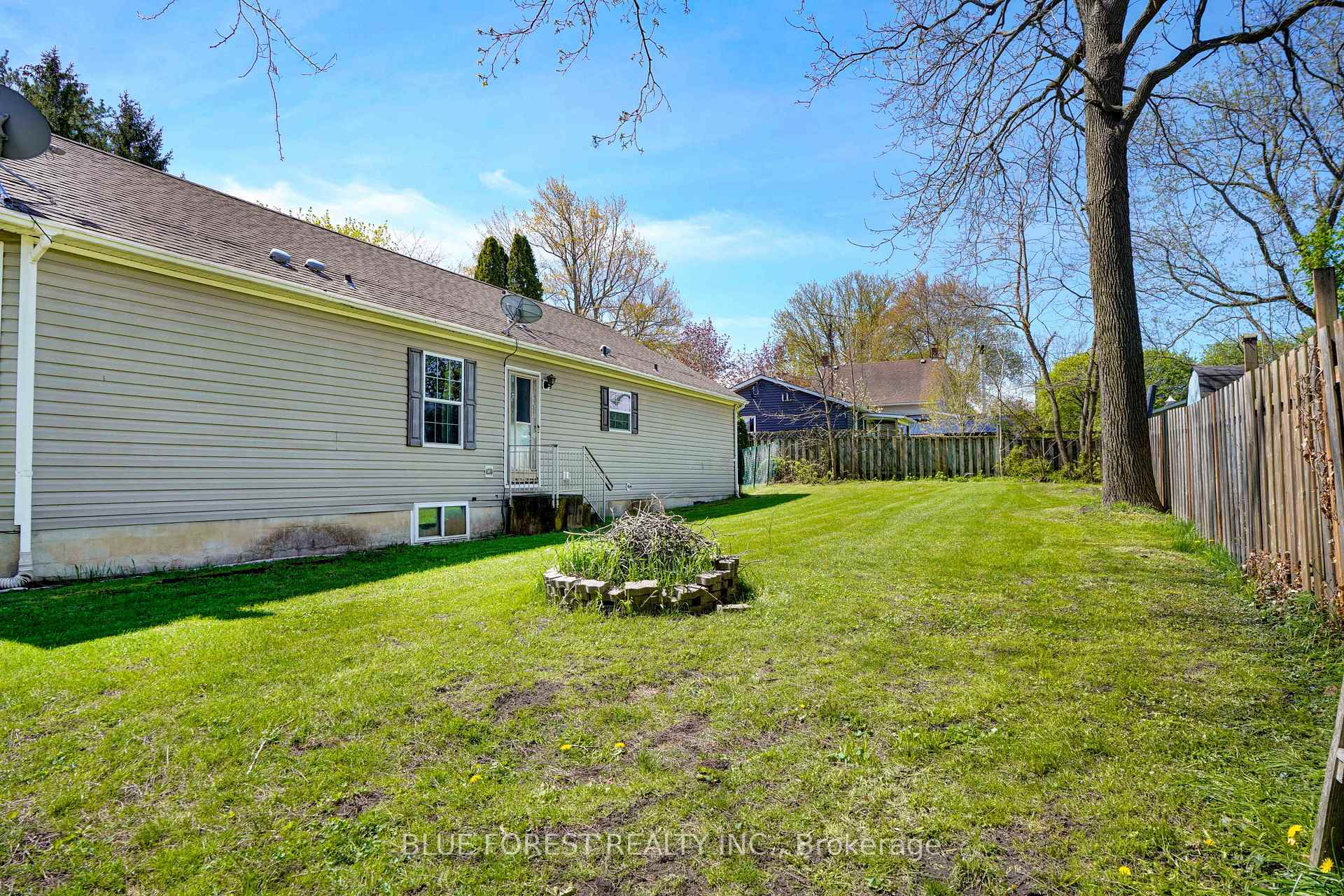 Photo 39 of 173 Harper Street, West Elgin, Rodney — HOMEH