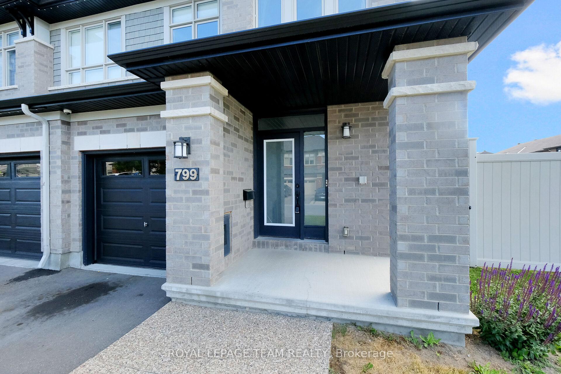 Photo 2 of 799 Cairn Crescent, Ottawa, Mer Bleue/Bradley Estates/Anderson Park — HOMEH