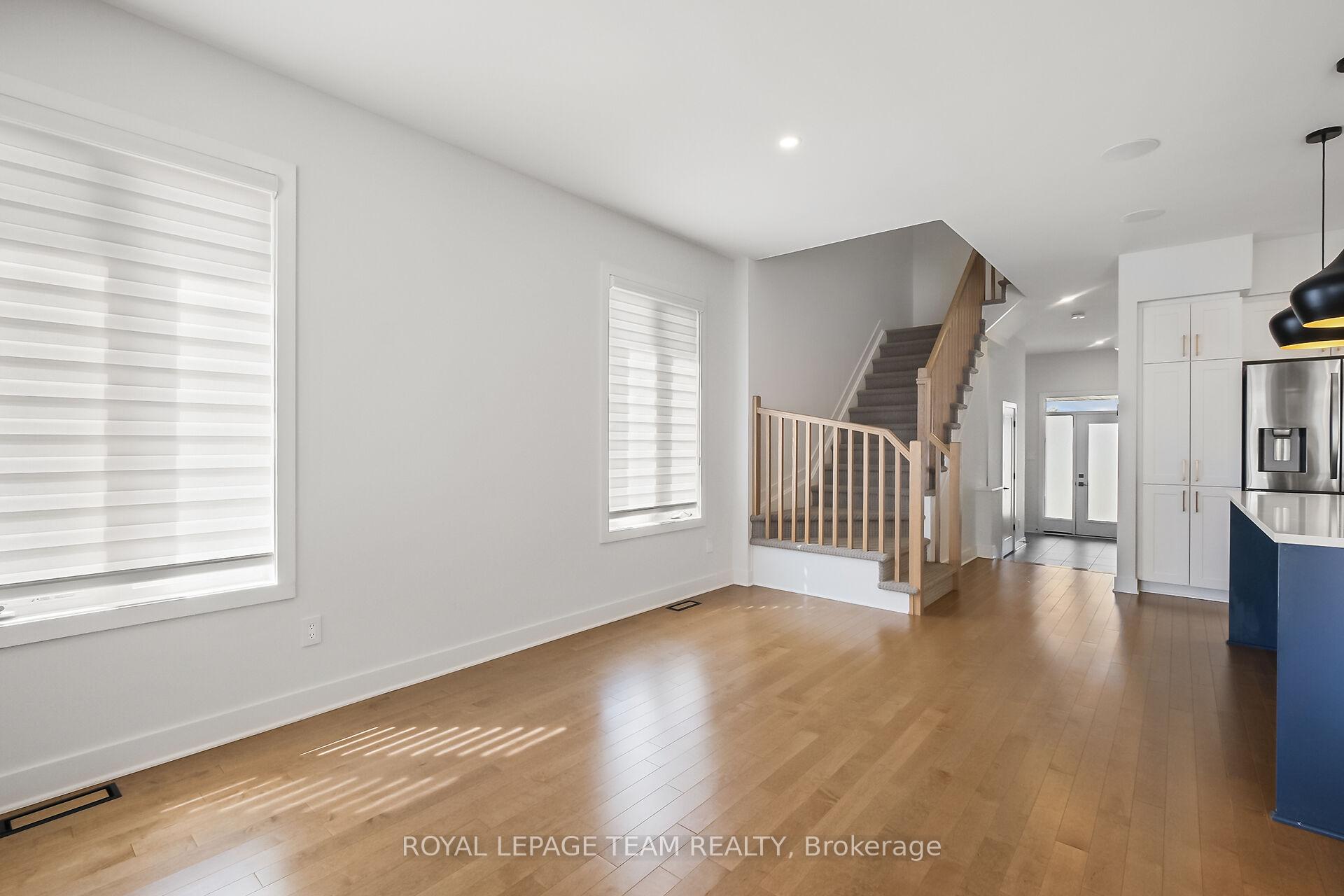 Photo 23 of 799 Cairn Crescent, Ottawa, Mer Bleue/Bradley Estates/Anderson Park — HOMEH