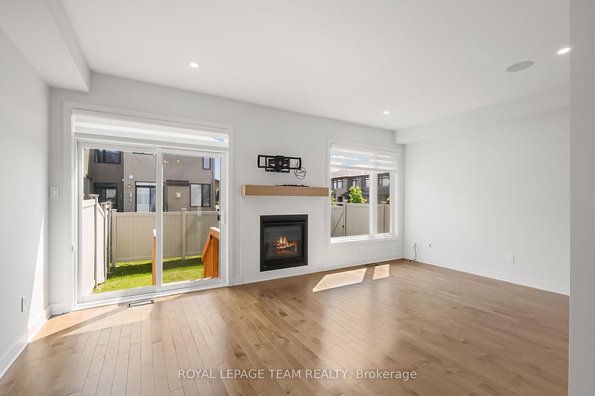 Photo 31 of 799 Cairn Crescent, Ottawa, Mer Bleue/Bradley Estates/Anderson Park — HOMEH