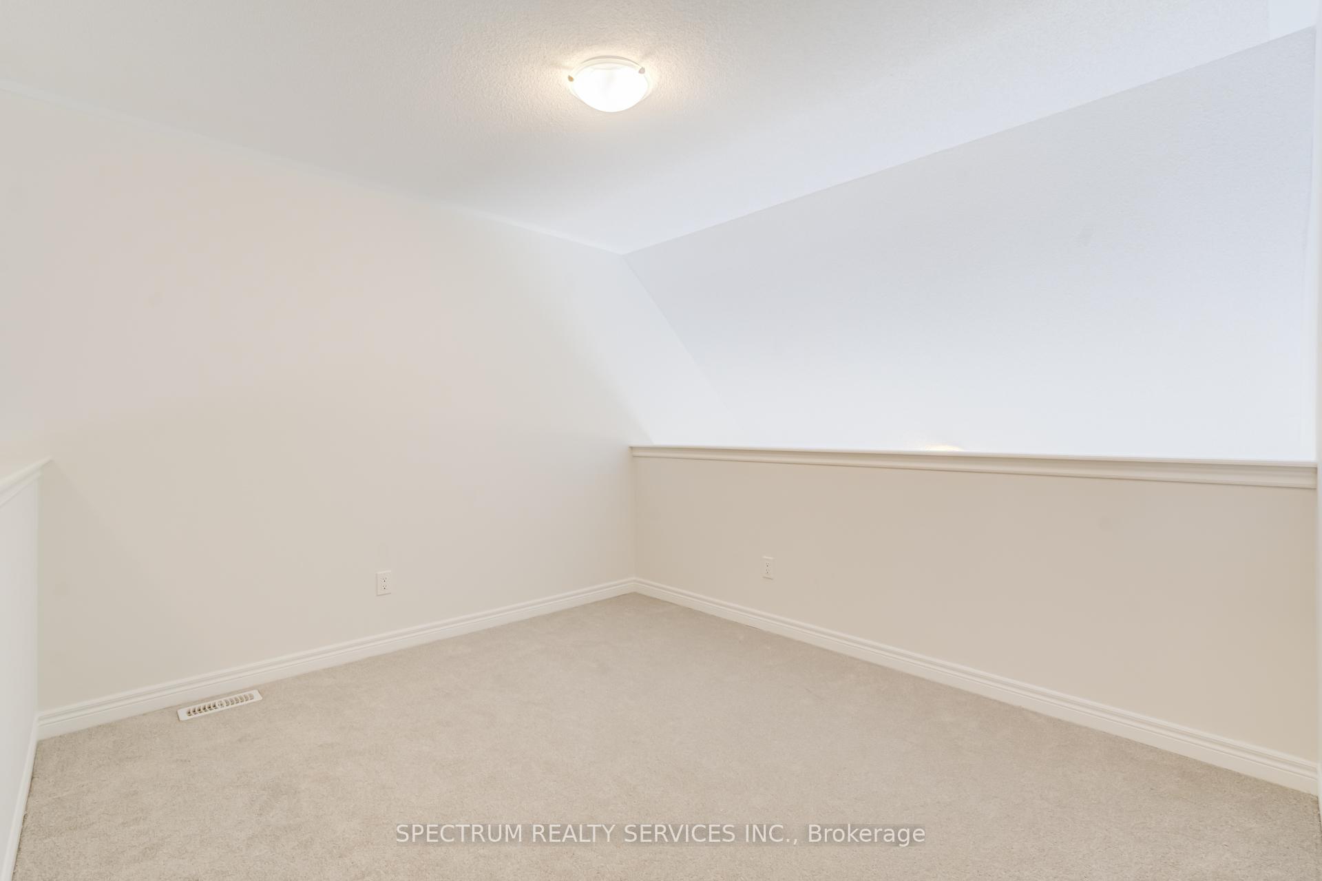 Photo 37 of 77 Muzzo Drive, Brampton, Sandringham-Wellington — HOMEH