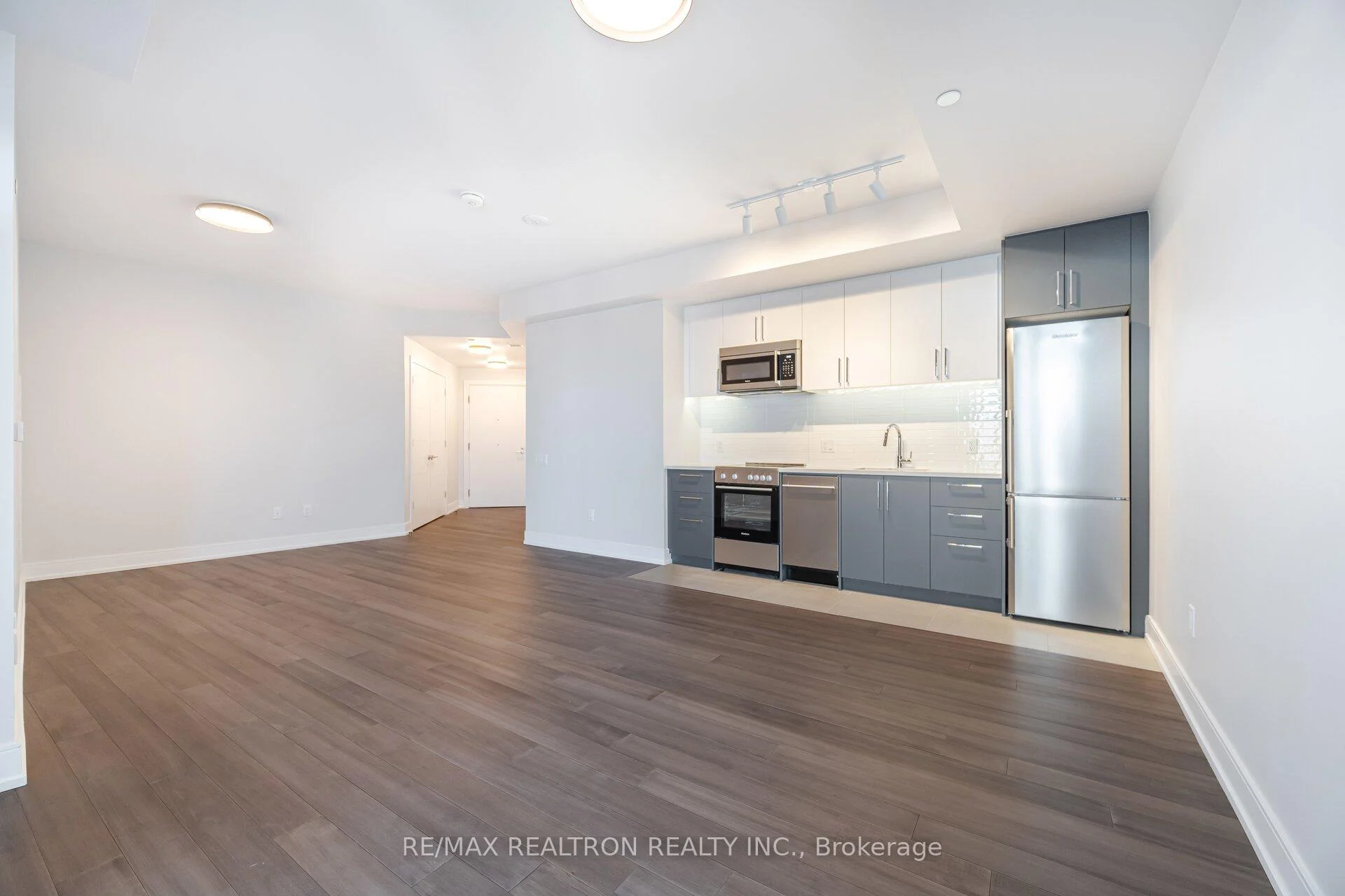 Photo 4 of Unit 1101, 2525 Bathurst Street, Toronto, Forest Hill North — HOMEH