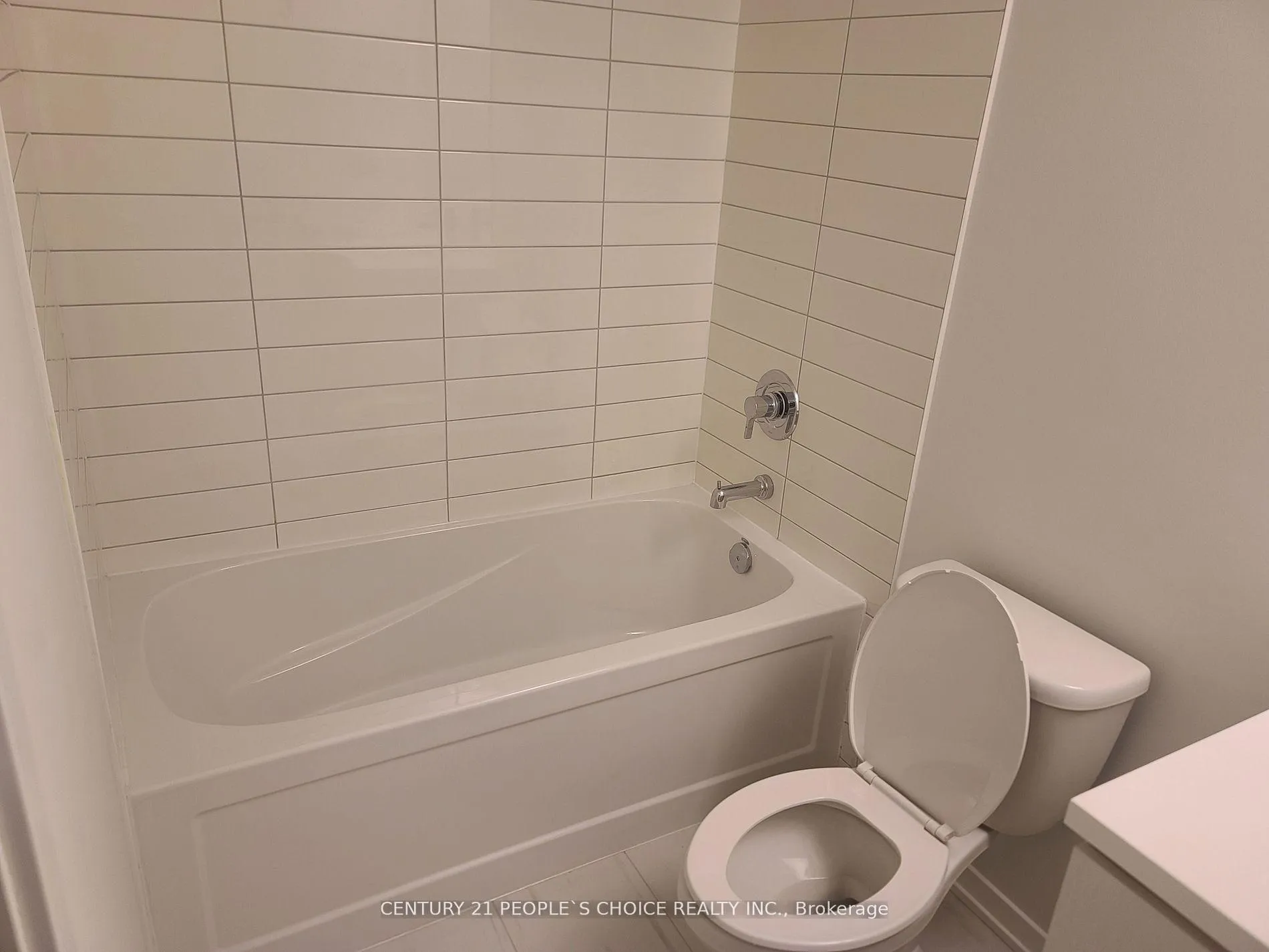Photo 10 of Unit 183, 151 Honeycrisp Crescent, Vaughan, Vaughan Corporate Centre — HOMEH