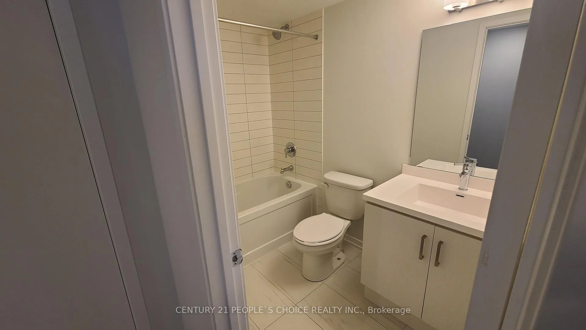 Photo 23 of Unit 183, 151 Honeycrisp Crescent, Vaughan, Vaughan Corporate Centre — HOMEH