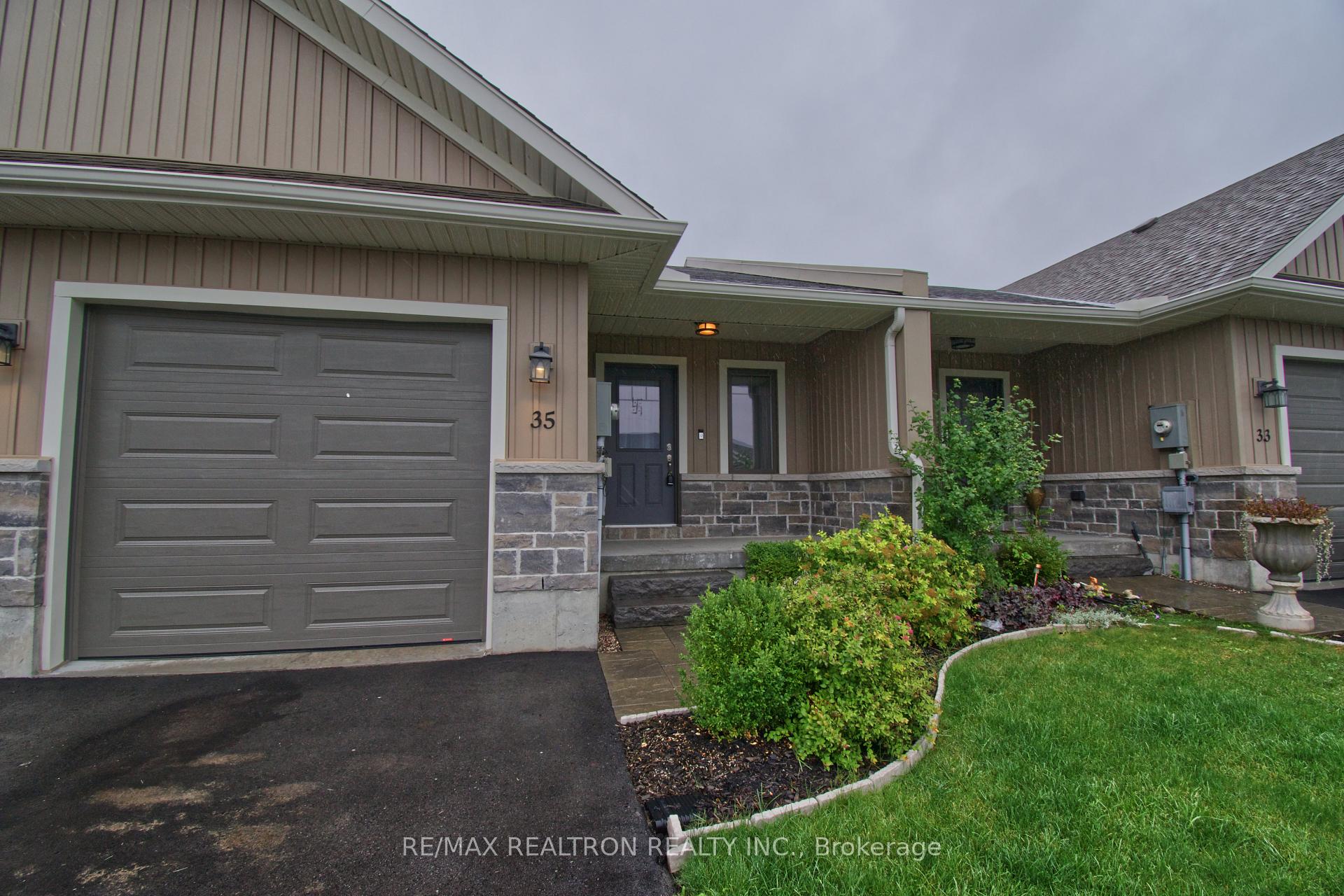 Photo 2 of 35 Cobblestone Street, Belleville, Belleville Ward — HOMEH