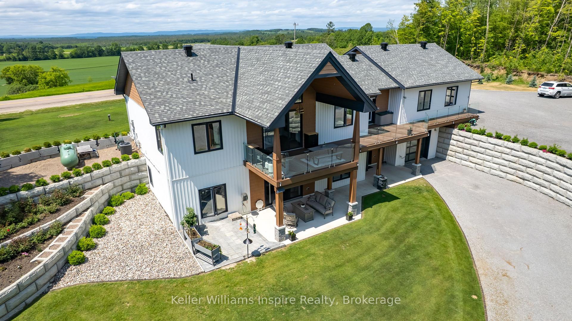 Photo 5 of 402 Lapasse Road, Whitewater Region, Whitewater Region — HOMEH
