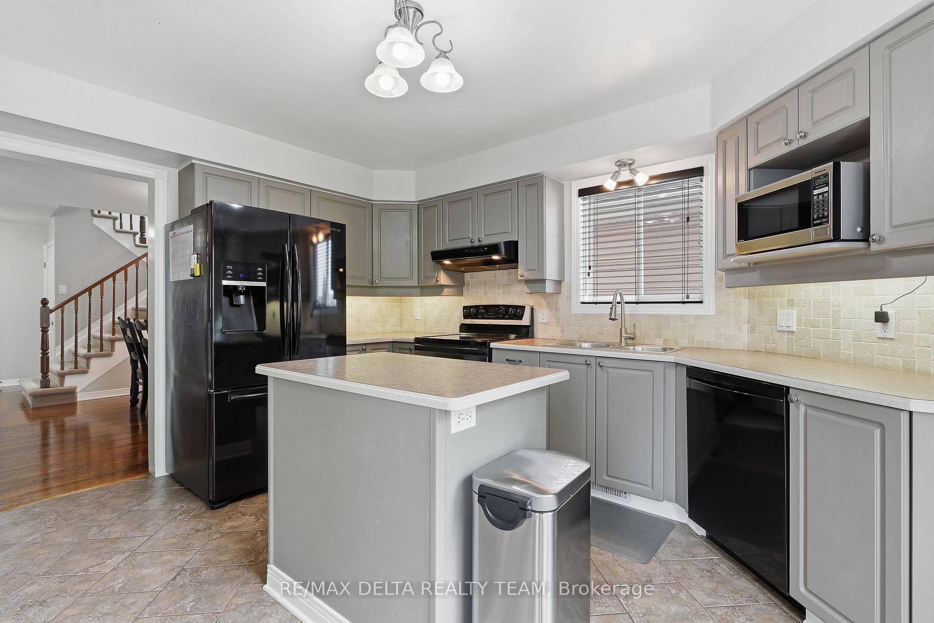 Photo 18 of 1130 Marchant Drive, Ottawa, Avalon East — HOMEH