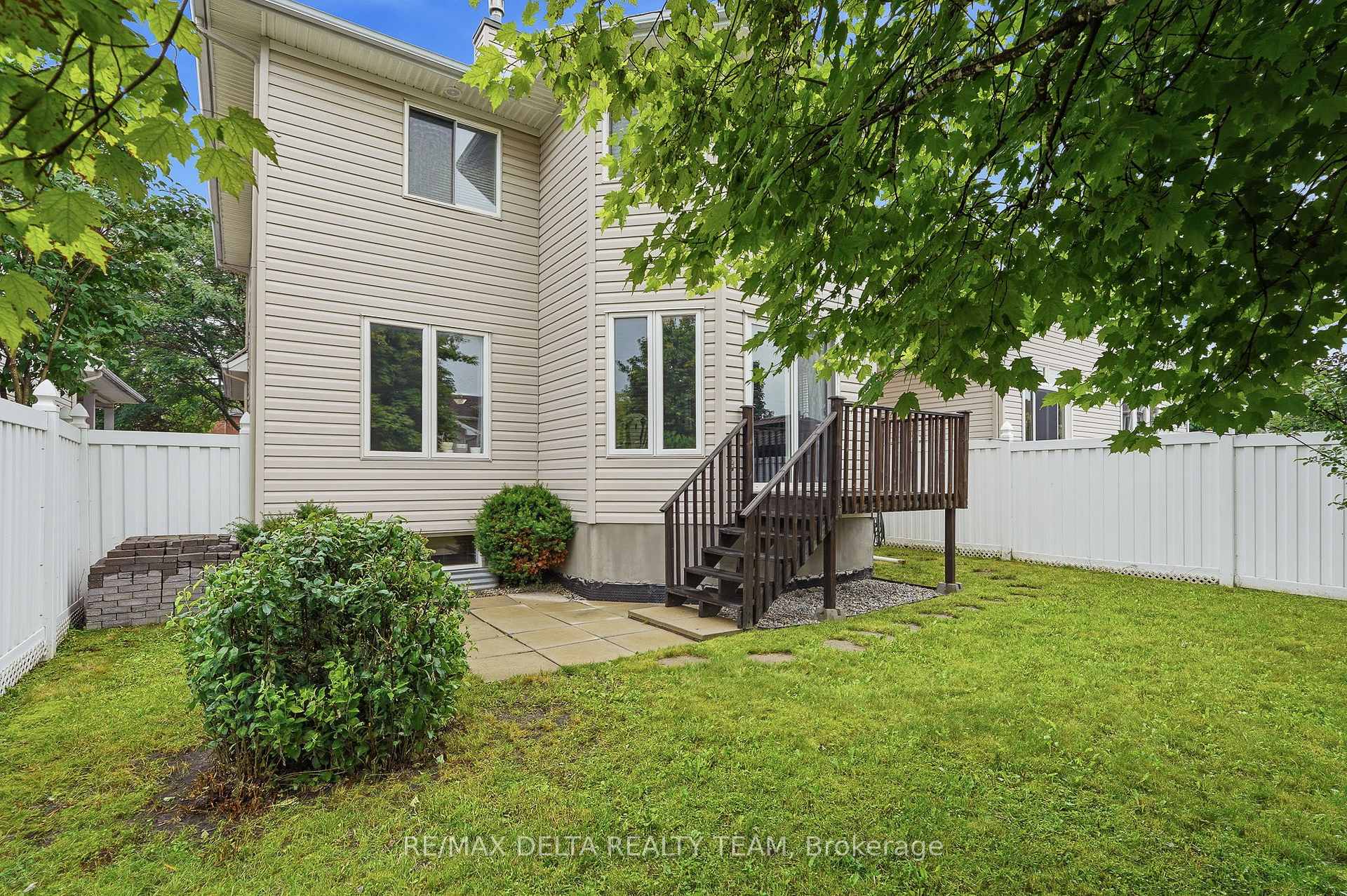 Photo 37 of 1130 Marchant Drive, Ottawa, Avalon East — HOMEH