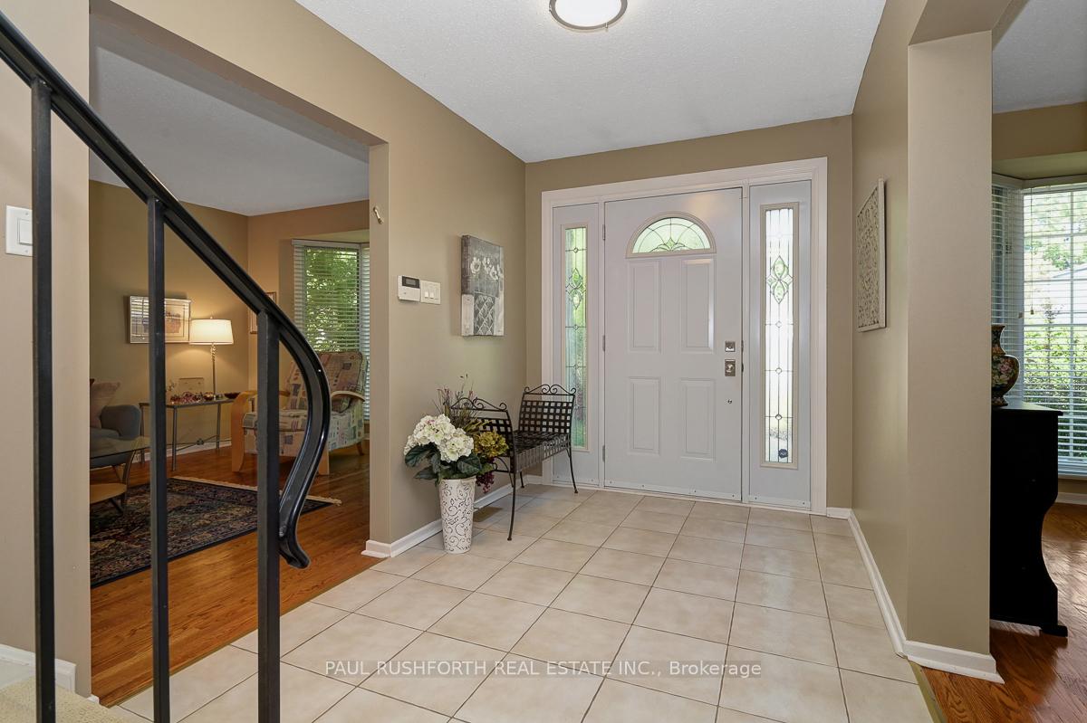 Photo 2 of 10 Cosburn Avenue, Ottawa, Arlington Woods — HOMEH