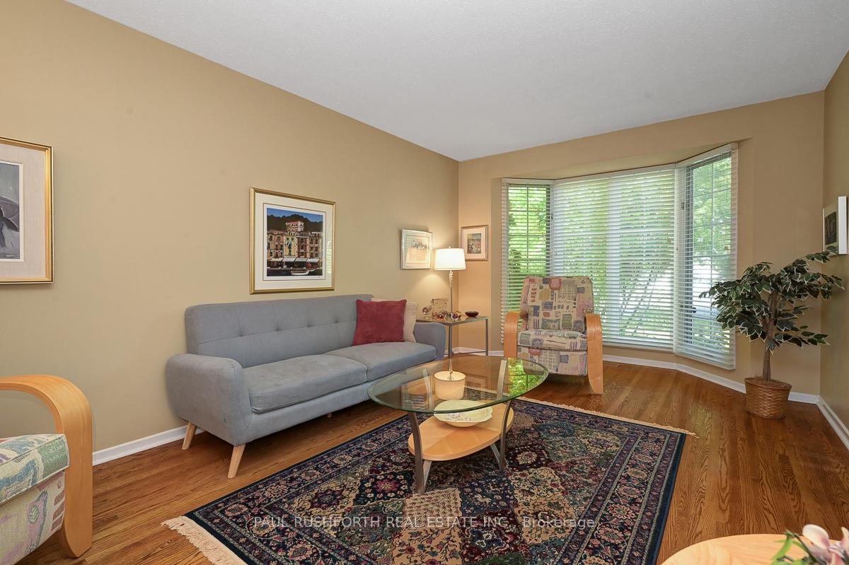 Photo 4 of 10 Cosburn Avenue, Ottawa, Arlington Woods — HOMEH