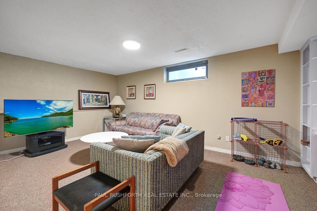 Photo 26 of 10 Cosburn Avenue, Ottawa, Arlington Woods — HOMEH