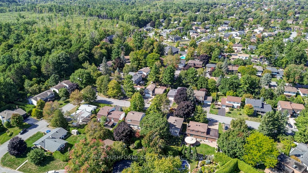 Photo 35 of 10 Cosburn Avenue, Ottawa, Arlington Woods — HOMEH