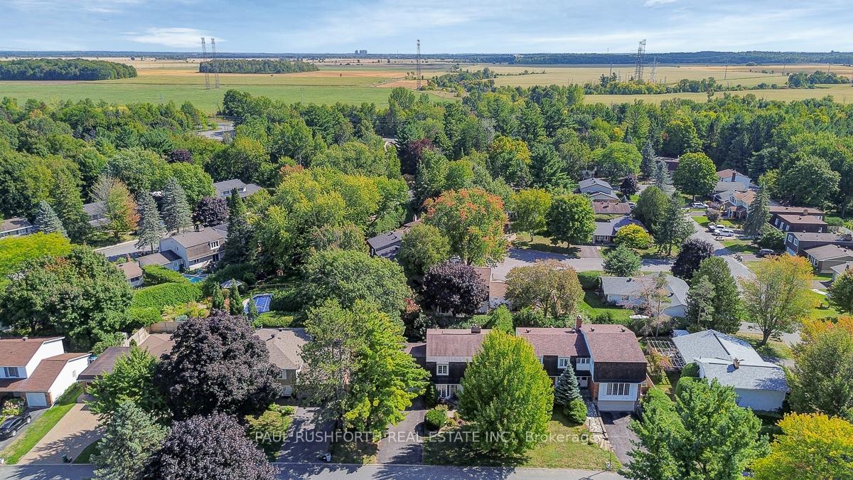 Photo 38 of 10 Cosburn Avenue, Ottawa, Arlington Woods — HOMEH